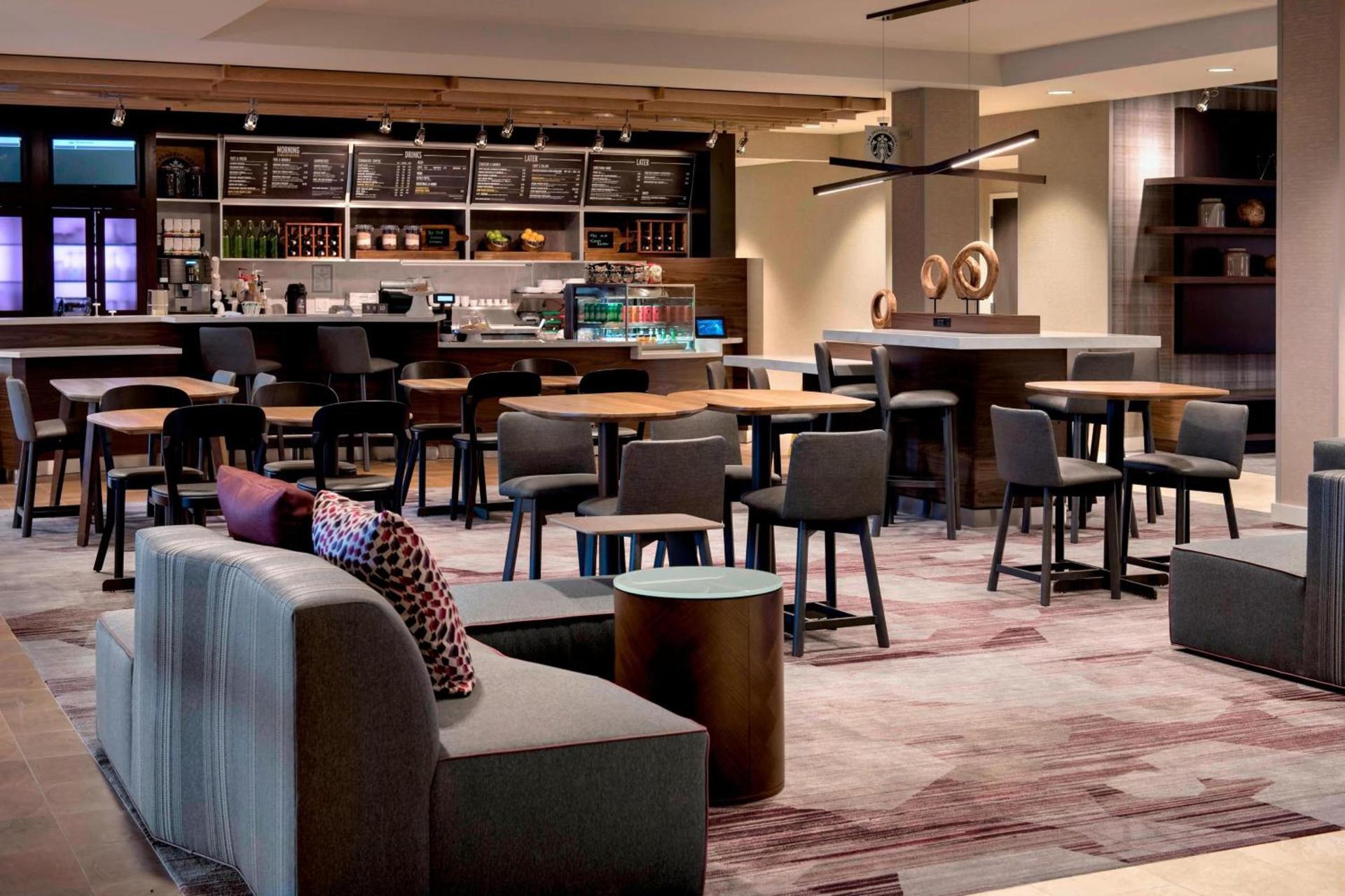 Courtyard by Marriott Schenectady at Mohawk Harbor photo 18
