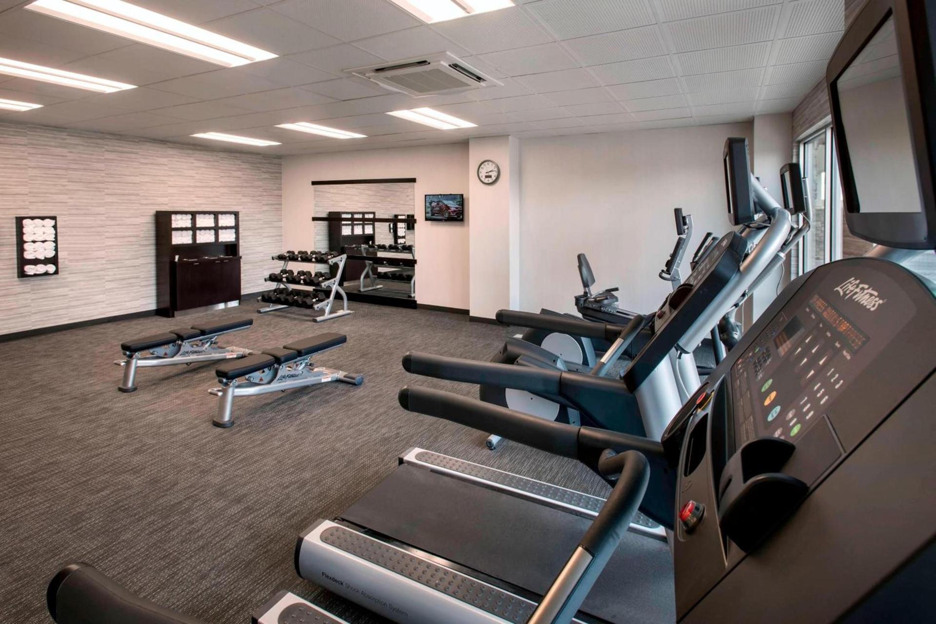 Courtyard by Marriott Schenectady at Mohawk Harbor photo 20