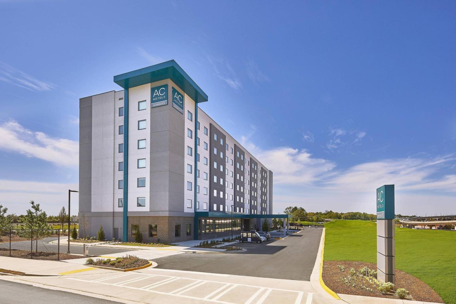AC Hotel by Marriott Atlanta Airport Gateway photo 1