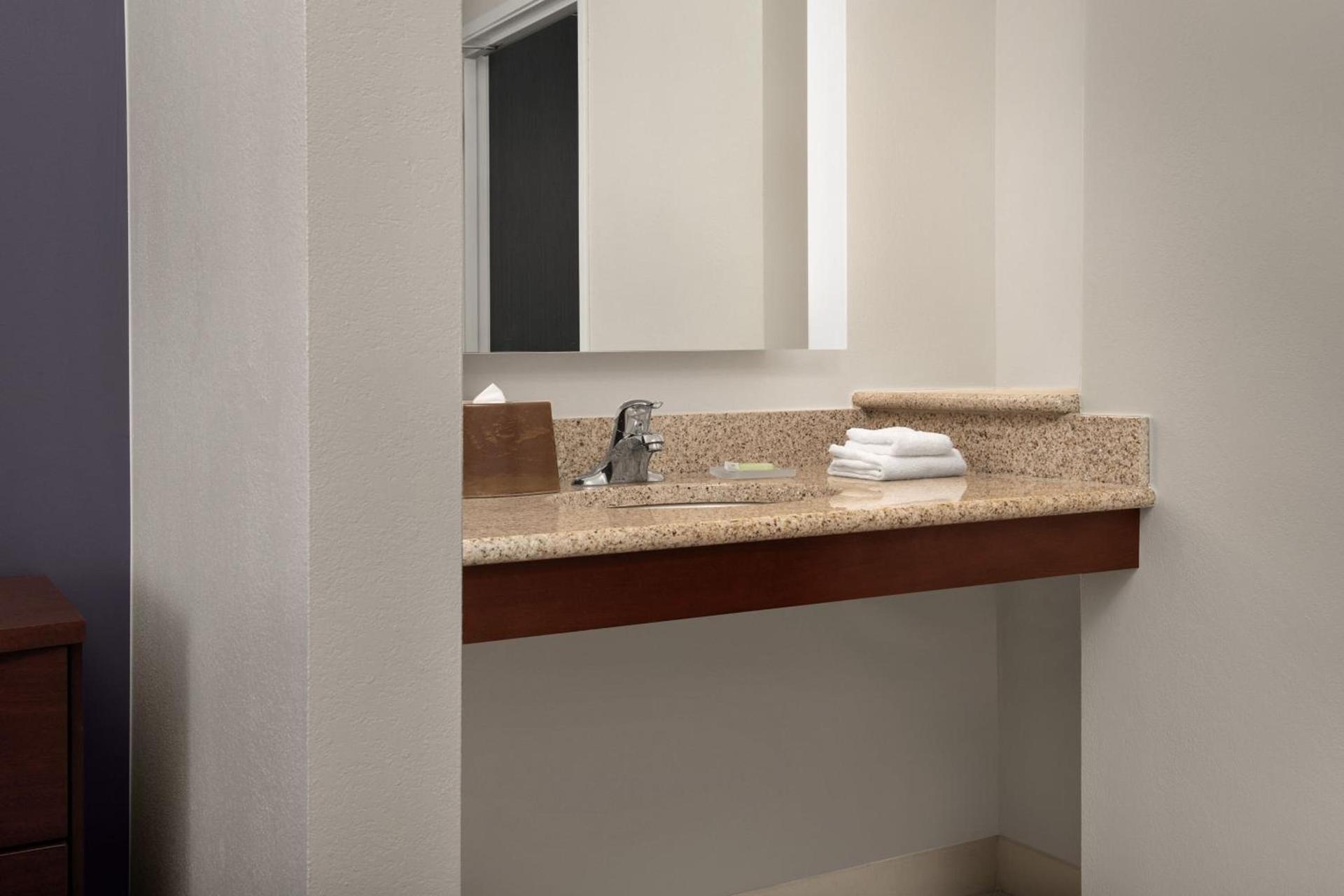 Residence Inn by Marriott Syracuse Downtown at Armory Square photo 17
