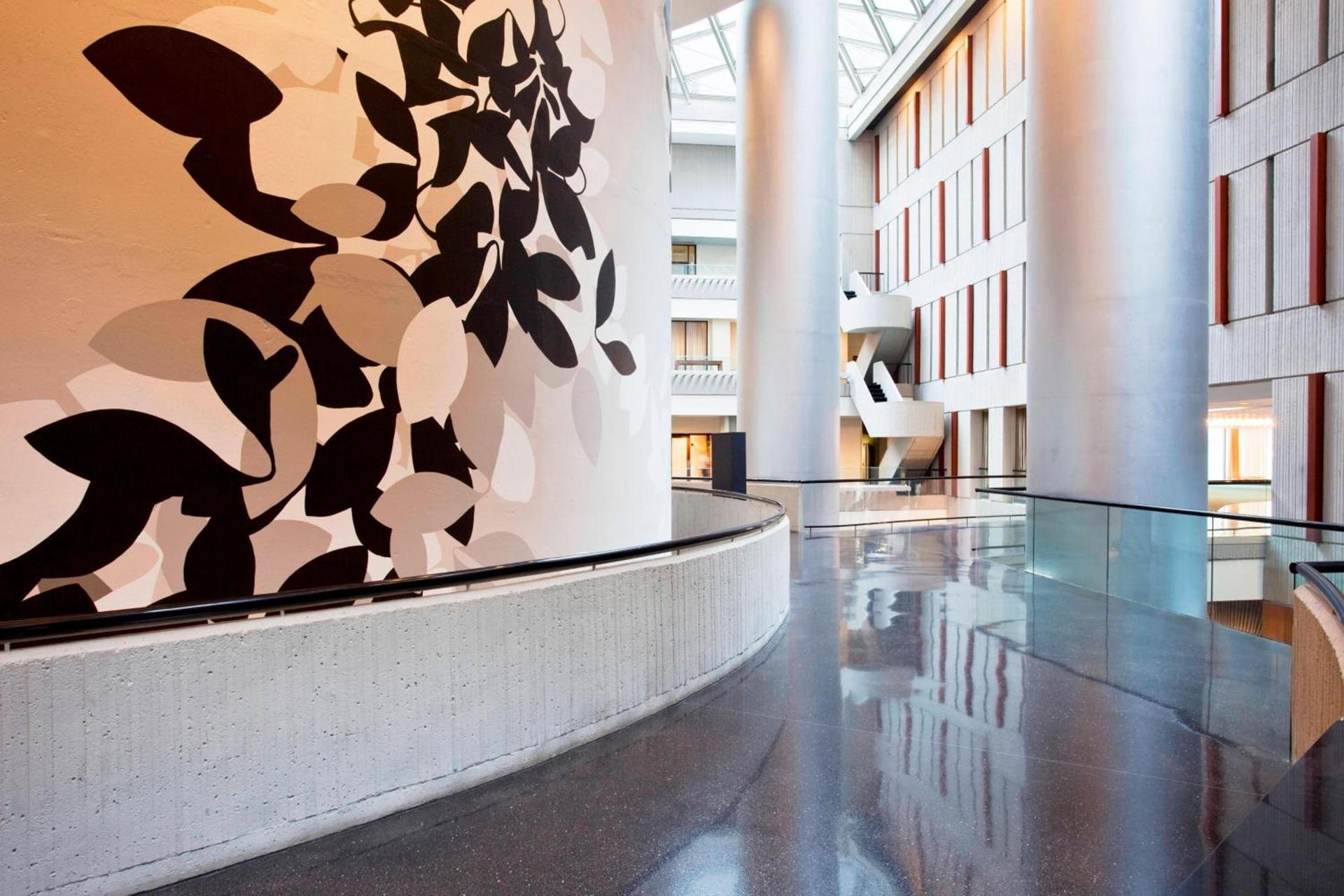 The Westin Peachtree Plaza, Atlanta photo 12