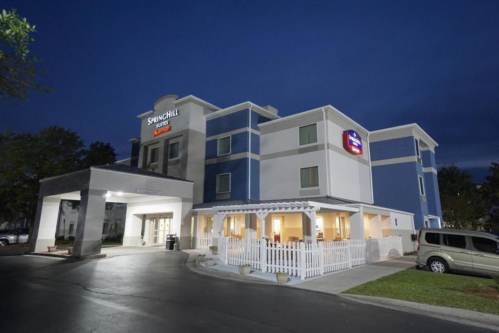 Country Inn & Suites by Radisson, Savannah Southside photo 1