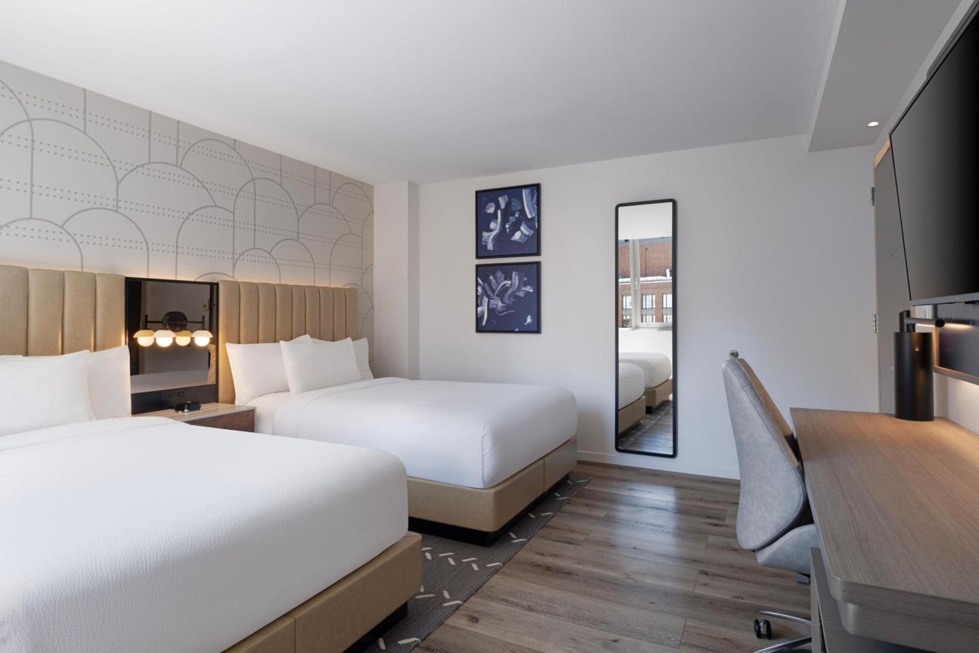 Courtyard by Marriott New York Manhattan / Soho photo 8