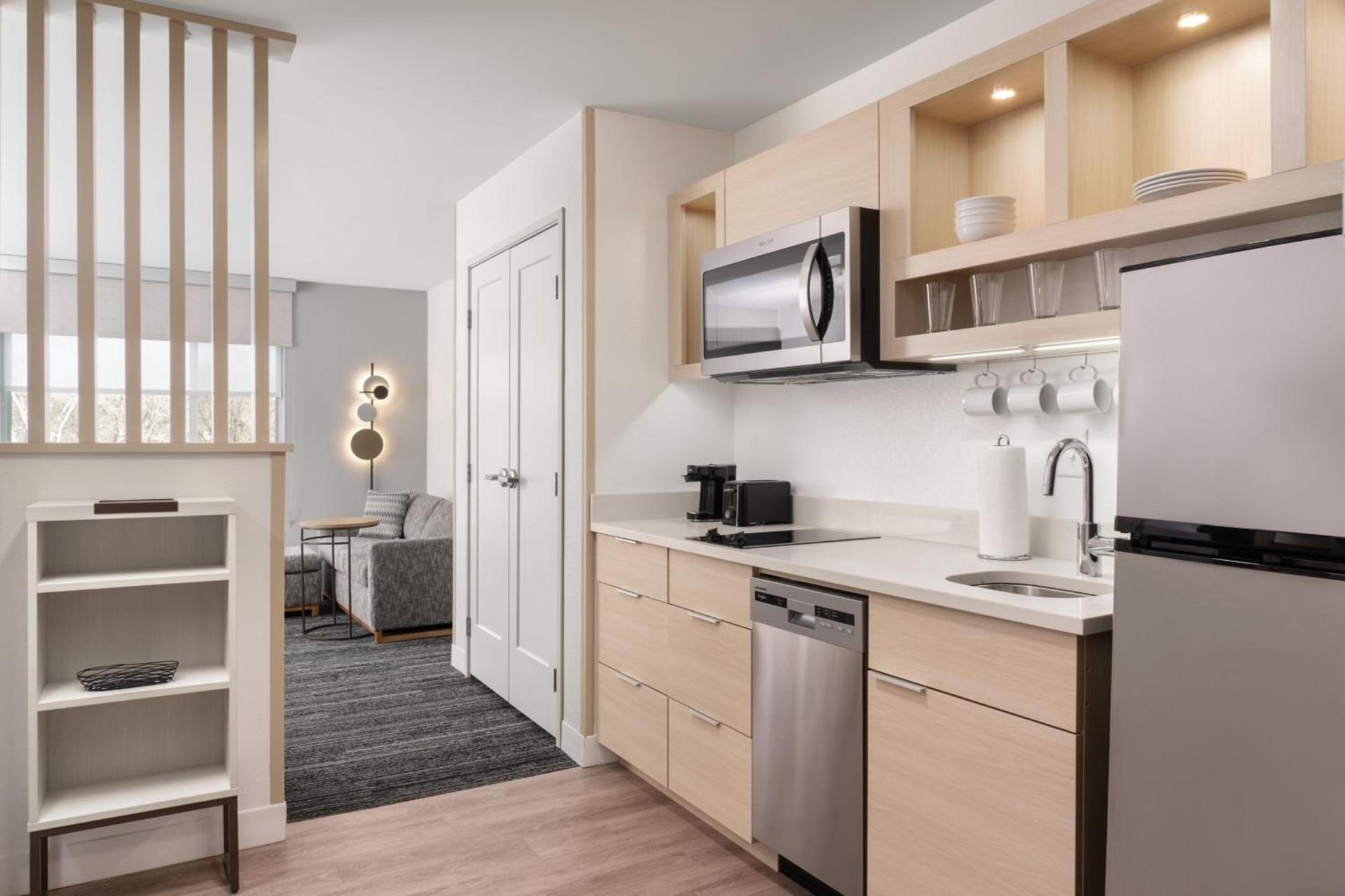 TownePlace Suites by Marriott New Philadelphia photo 43