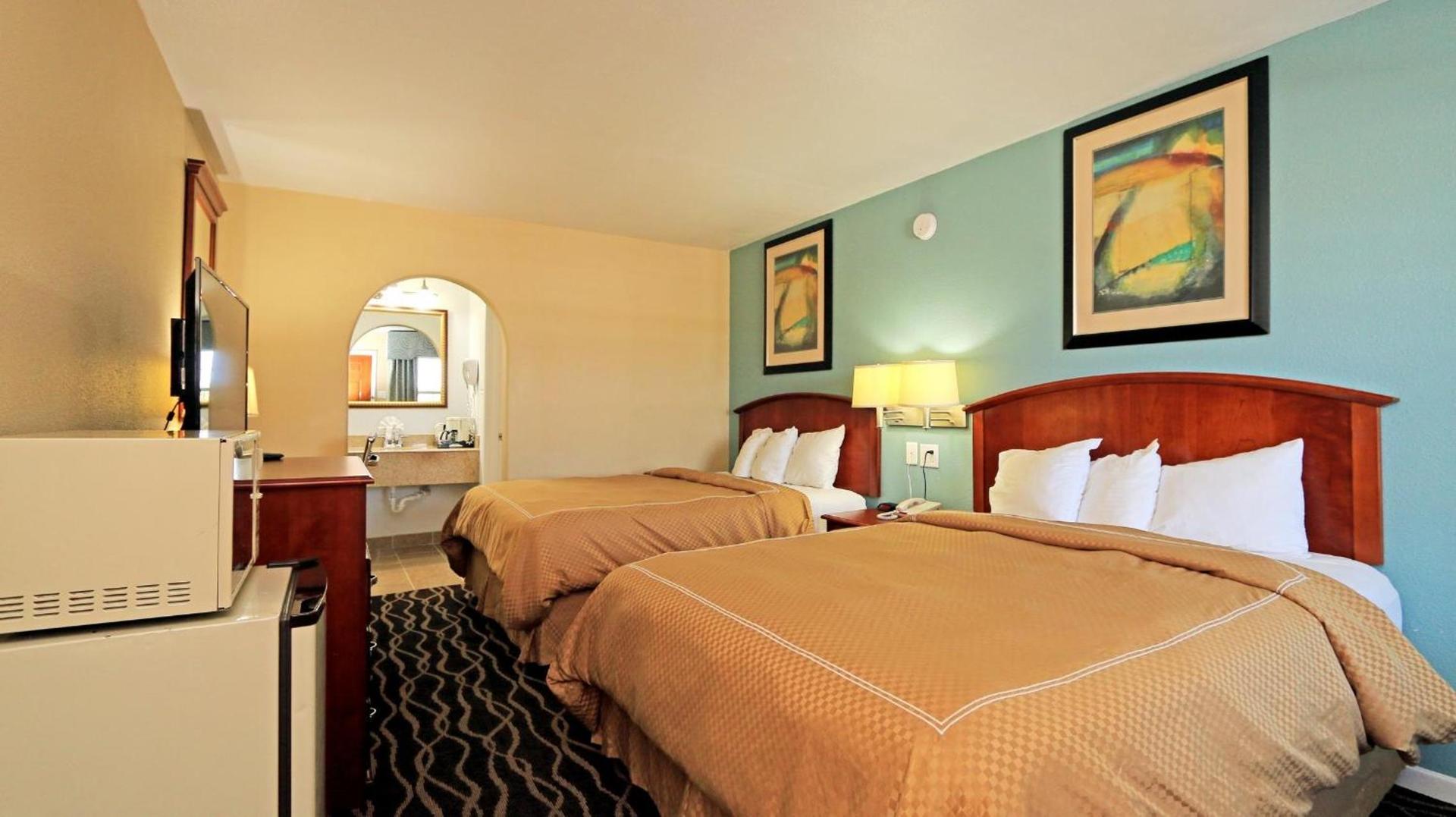Econo Lodge Austin South photo 12