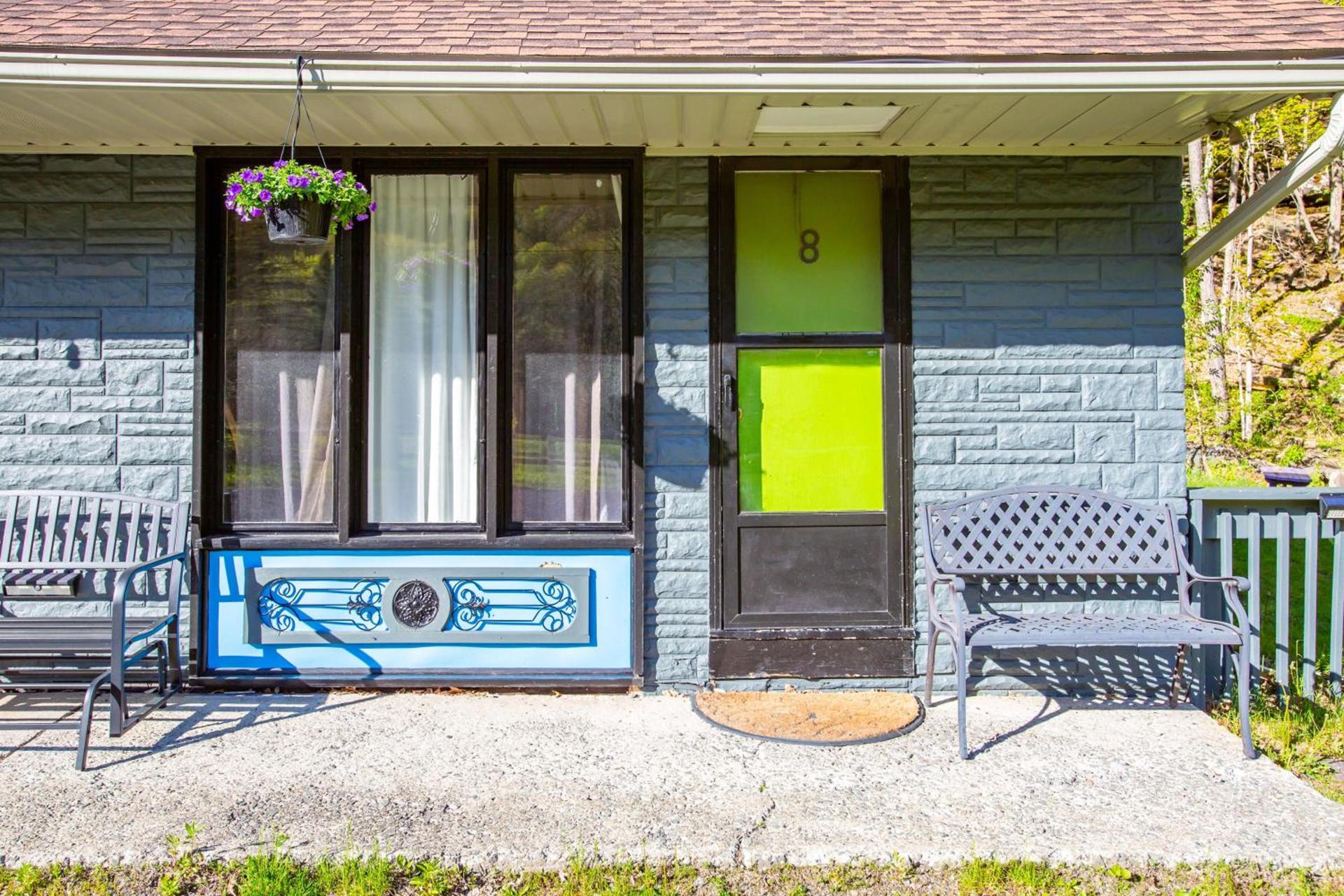 Starlite Motel & Suites photo 23