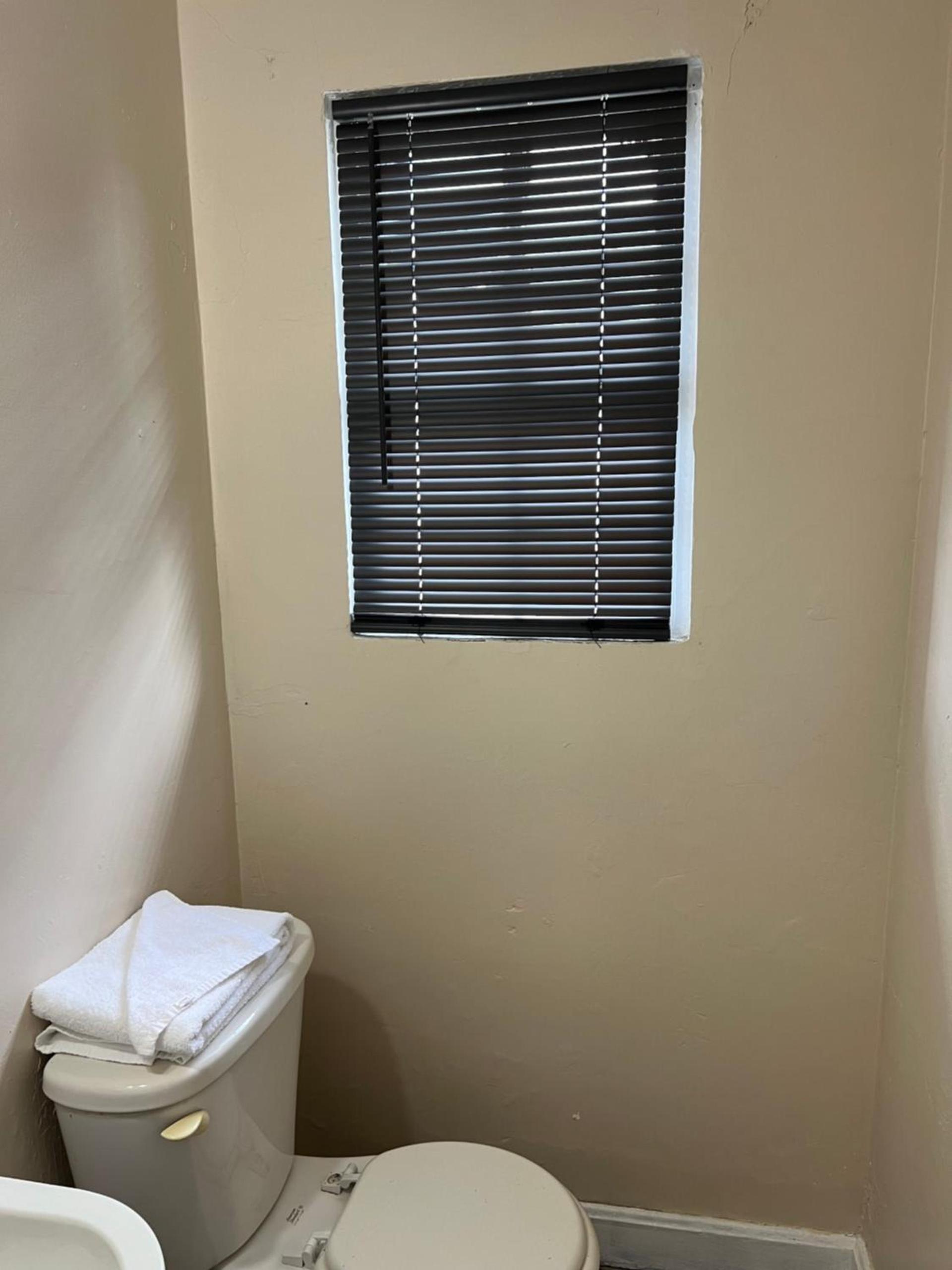 Turbeville Inn & Suites-I95 photo 20