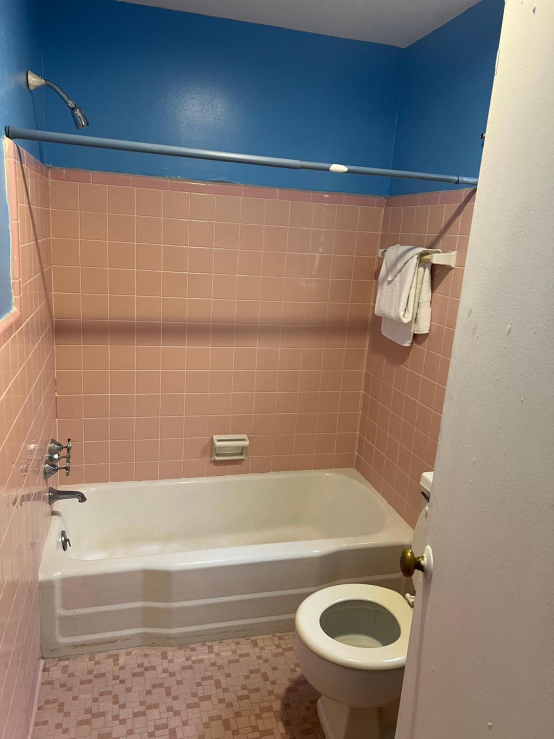 Turbeville Inn & Suites-I95 photo 23