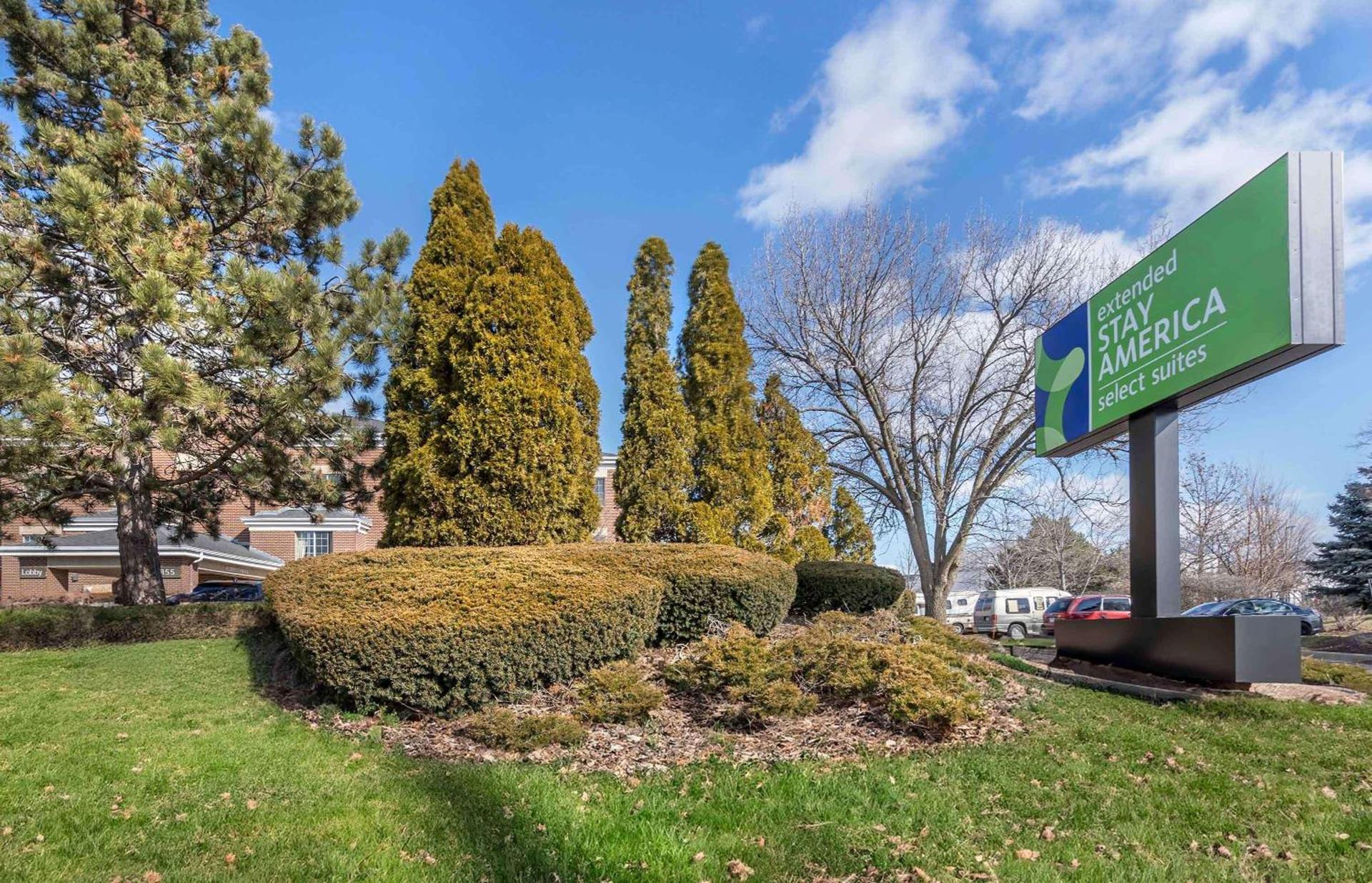 Extended Stay America Select Suites - Chicago - Westmont - Oak Brook photo 2