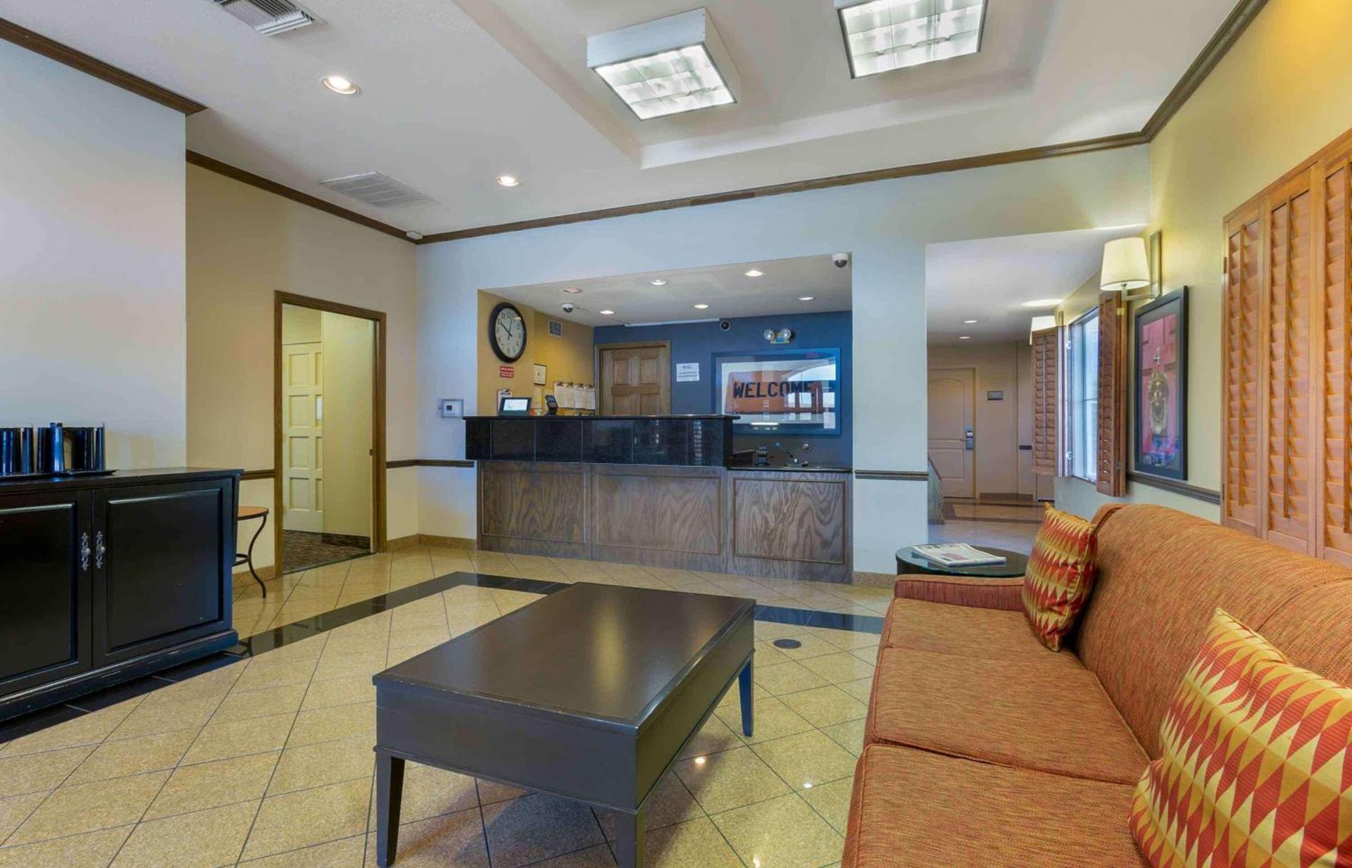 Extended Stay America Suites - Phoenix - Chandler - E Chandler Blvd photo 4