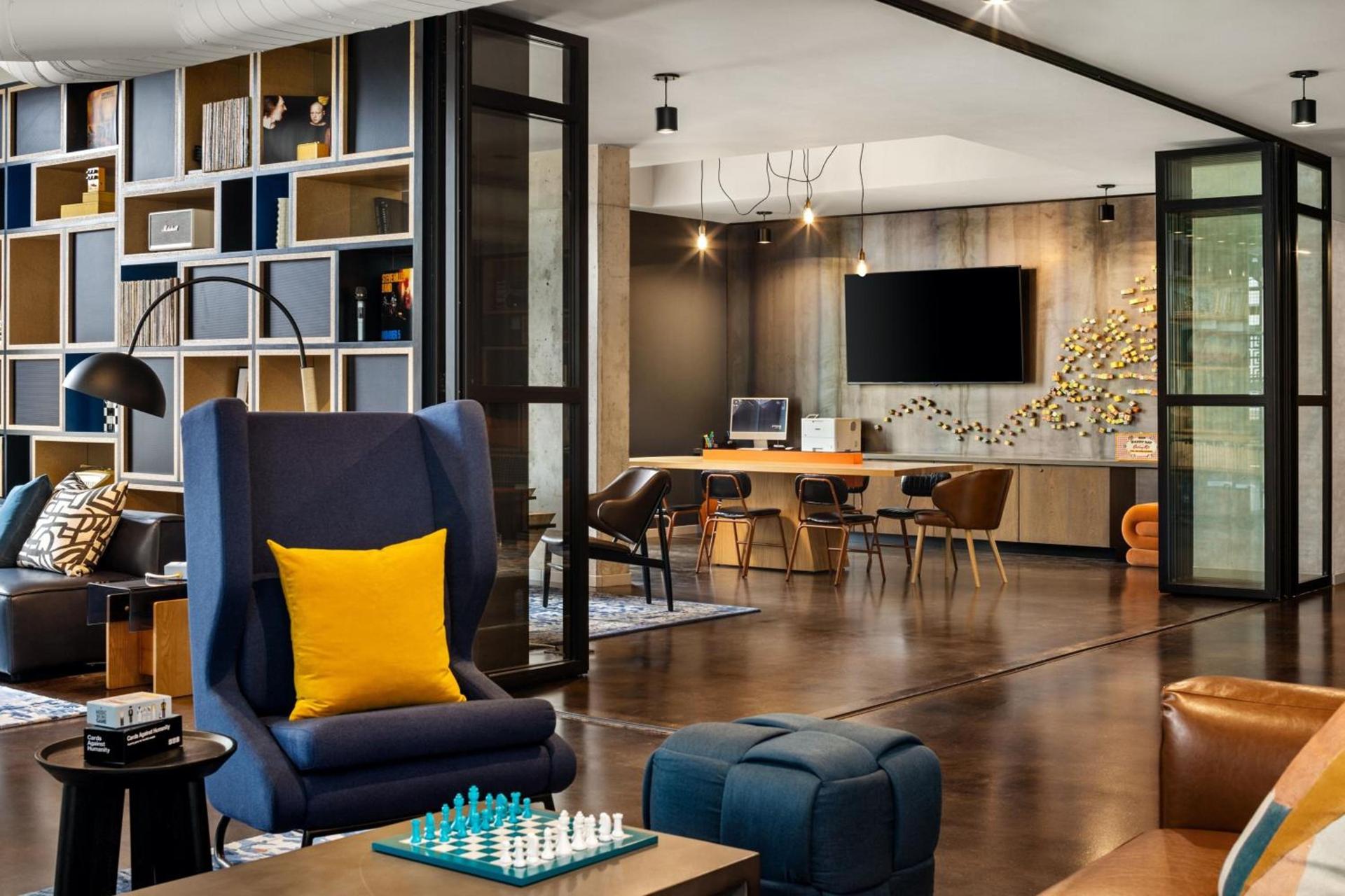 Moxy Madison Downtown photo 13