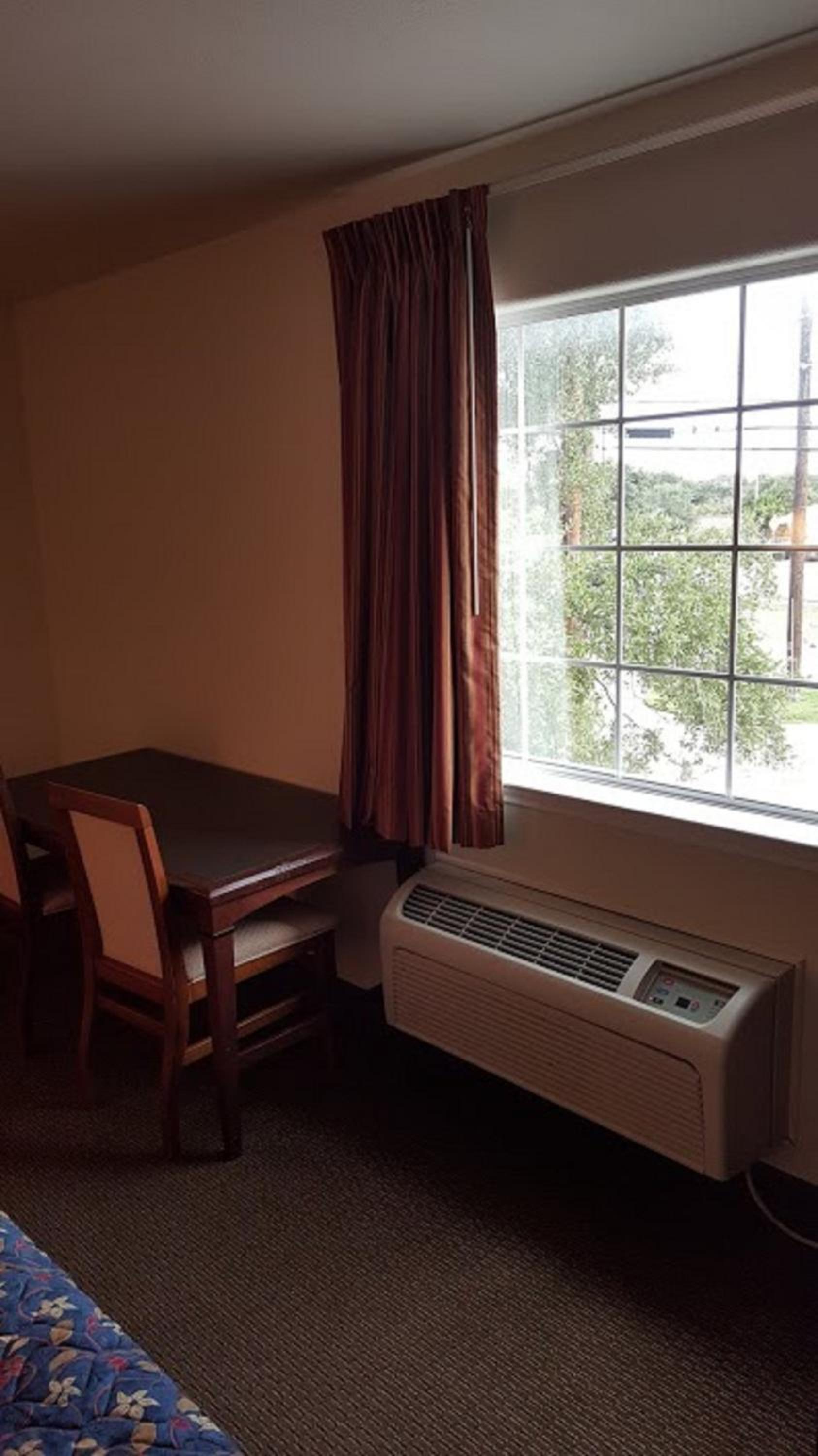 Cedar Creek Inn photo 40