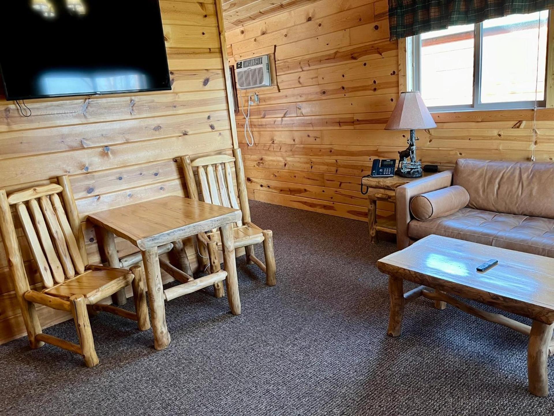 Badlands Frontier Cabins photo 38