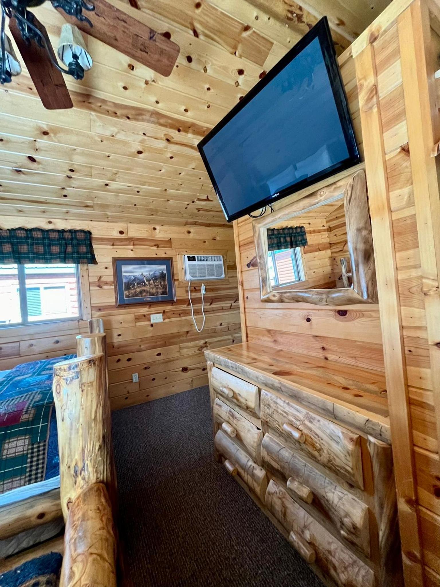 Badlands Frontier Cabins photo 27