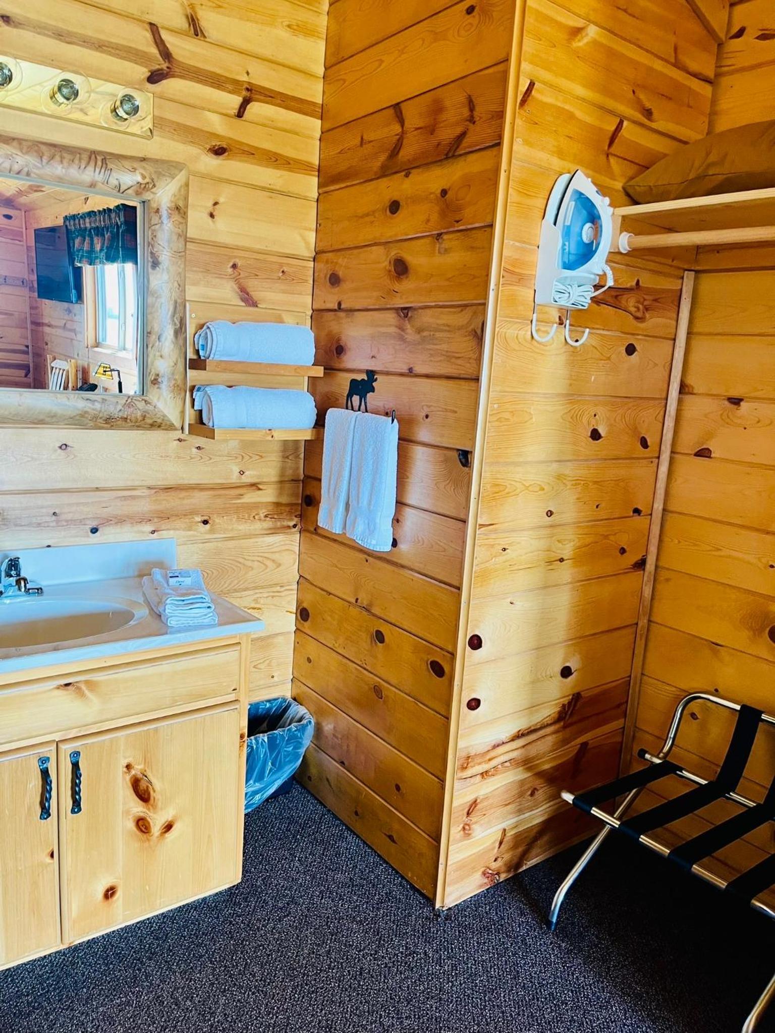 Badlands Frontier Cabins photo 16