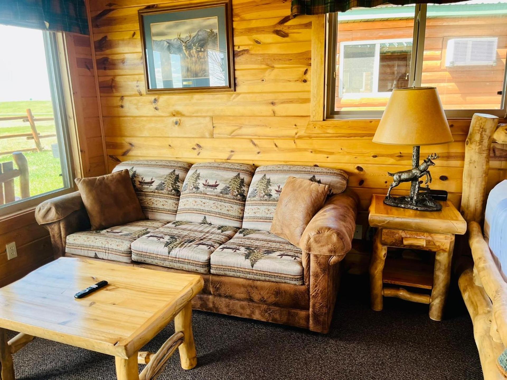 Badlands Frontier Cabins photo 13