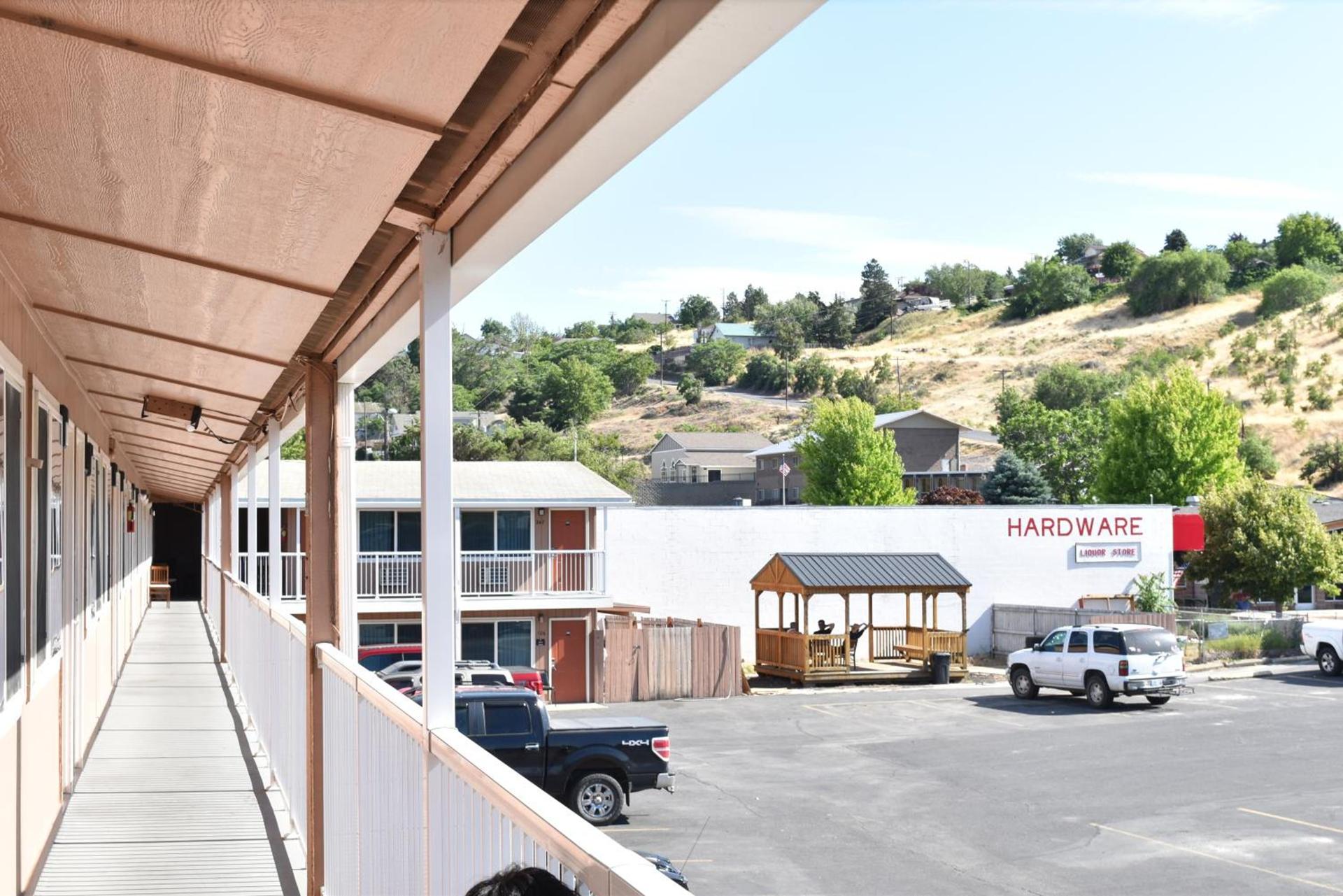 Arlington inn photo 15