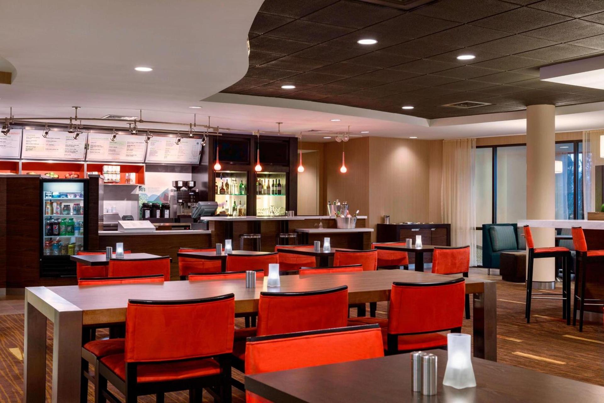 Sonesta Essential Junction City photo 20