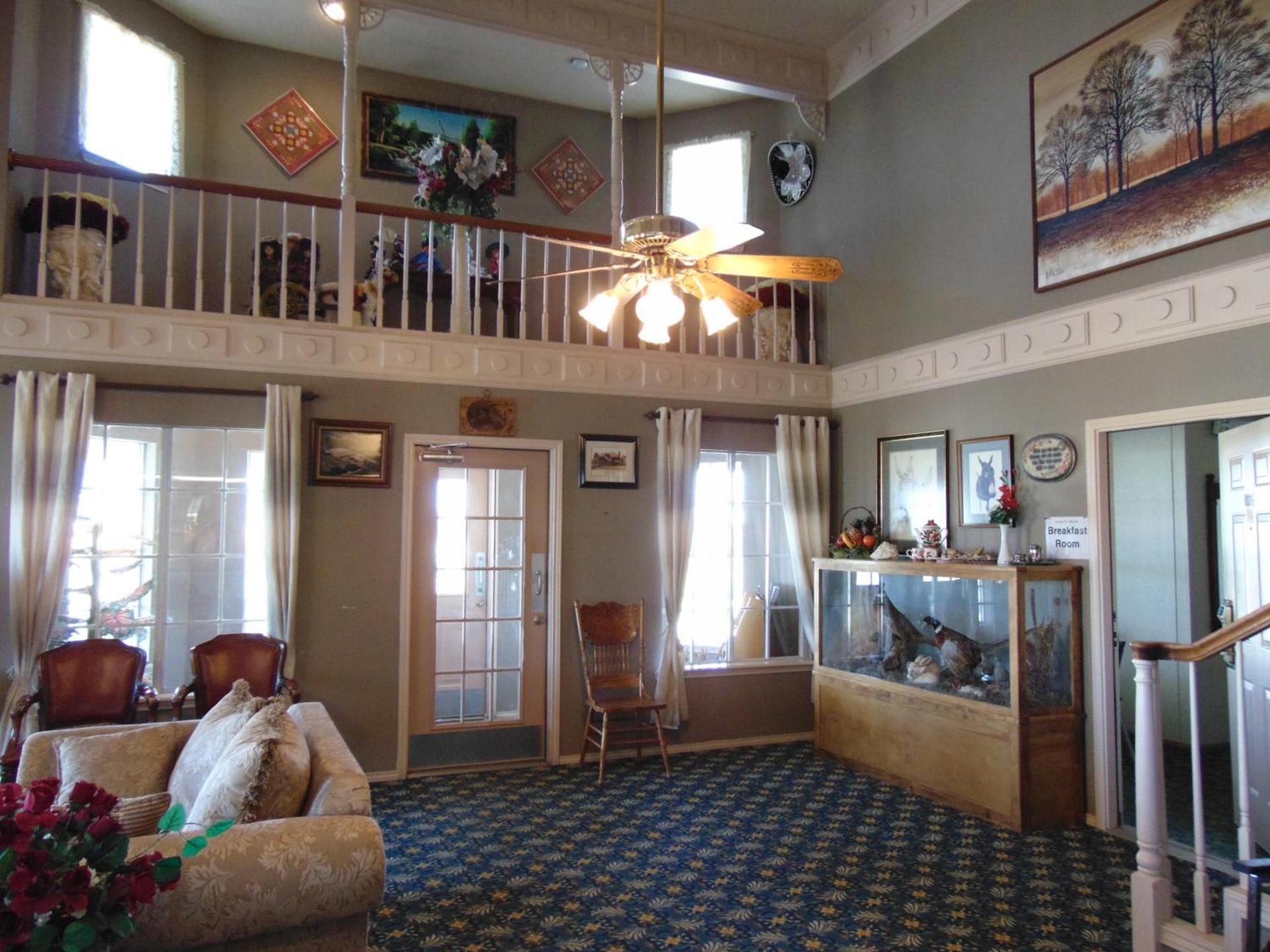 Heritage House Inn photo 17