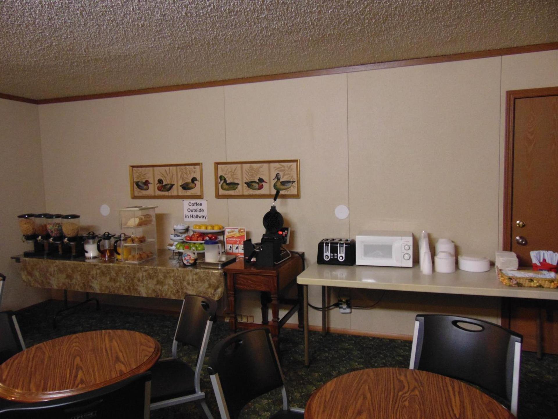 Heritage House Inn photo 42