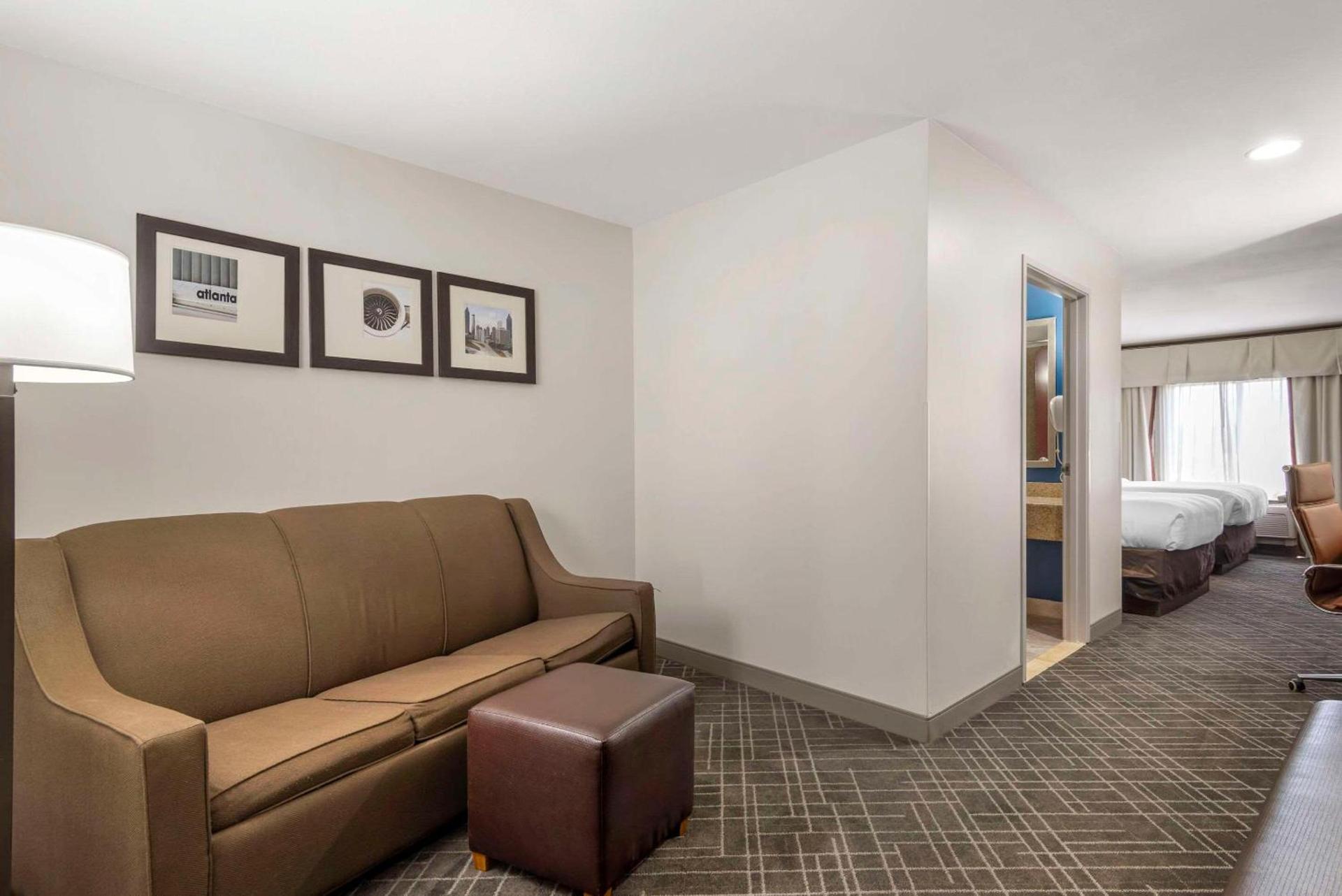 Comfort Suites Atlanta Airport photo 17