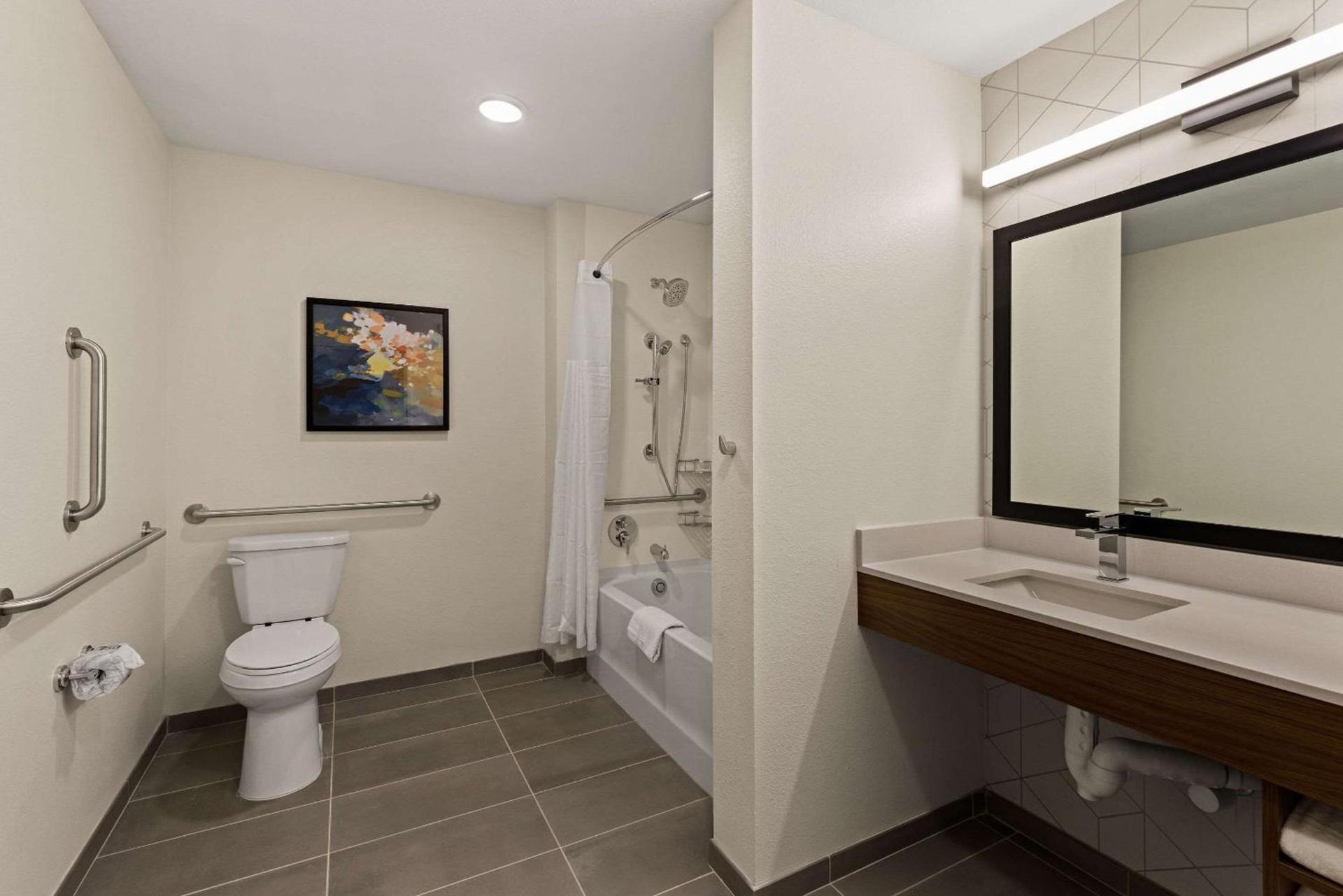 Everhome Suites Temecula photo 14