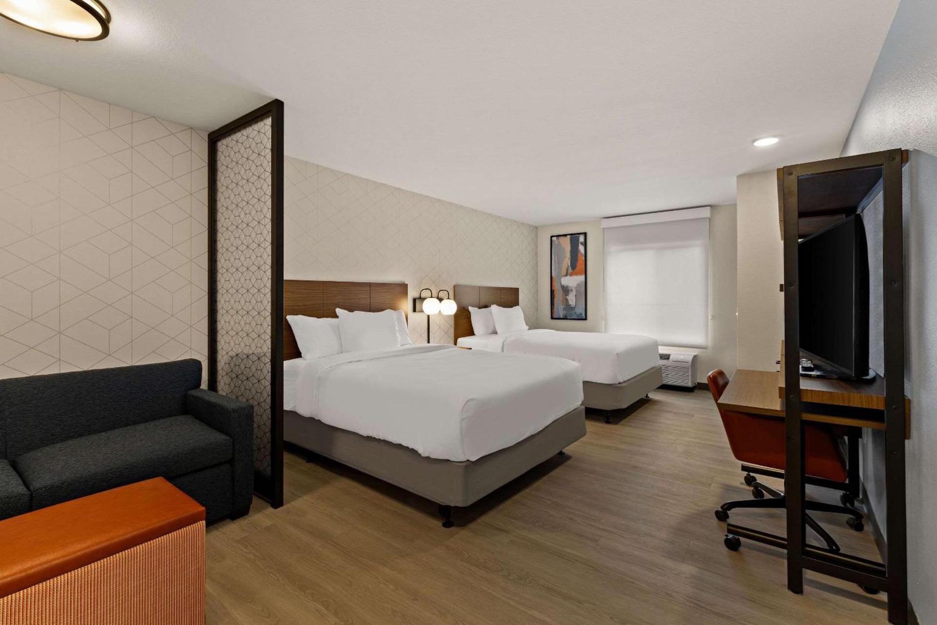 Everhome Suites Temecula photo 21
