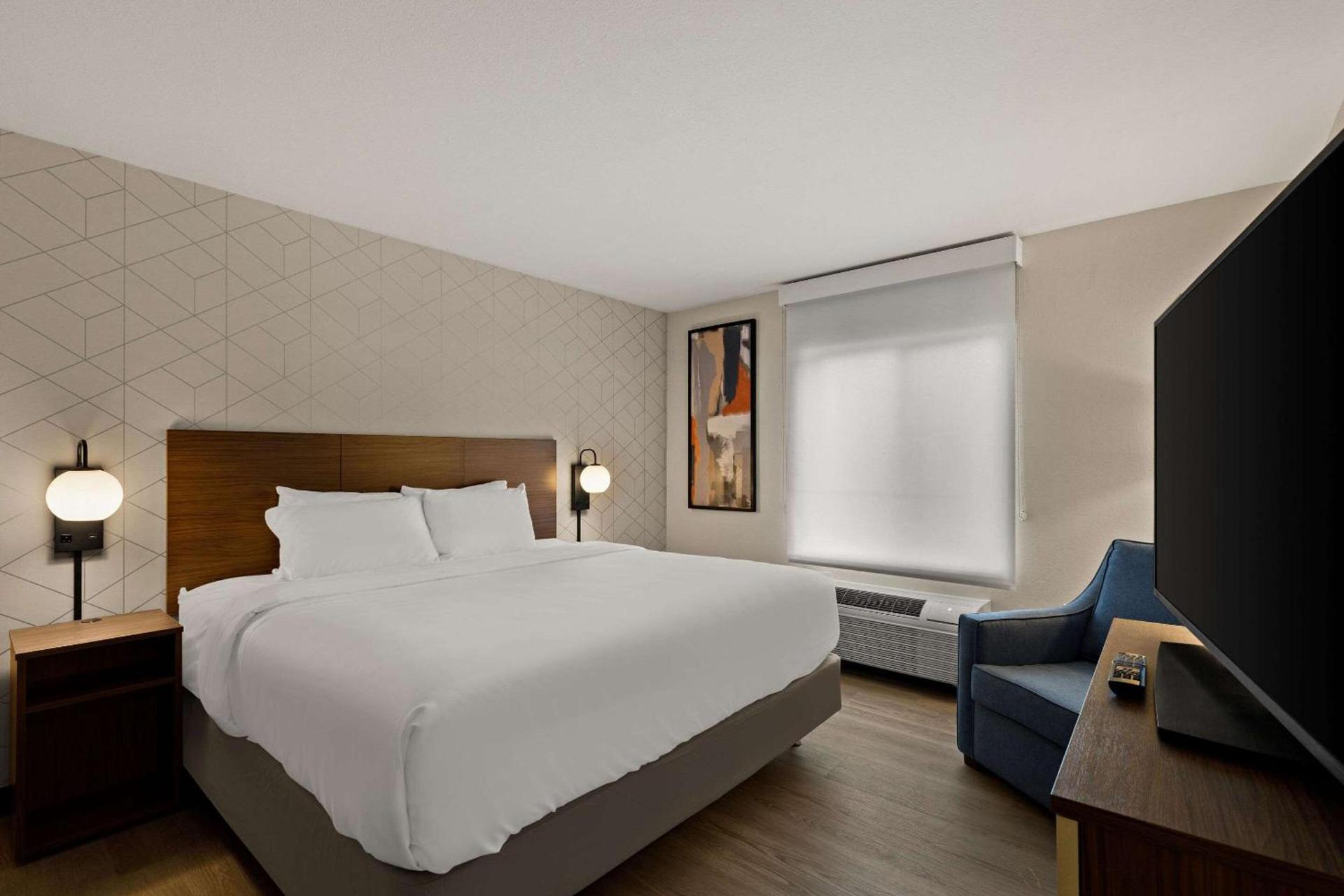 Everhome Suites Temecula photo 24