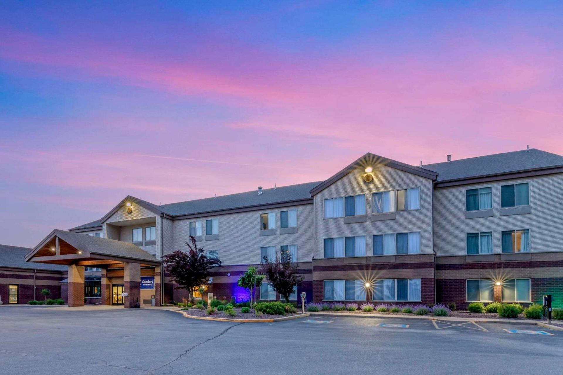 Comfort Inn & Suites New Lisbon photo 4