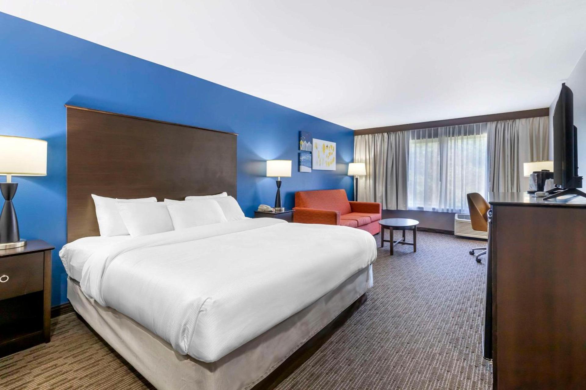 Comfort Inn & Suites New Lisbon photo 13