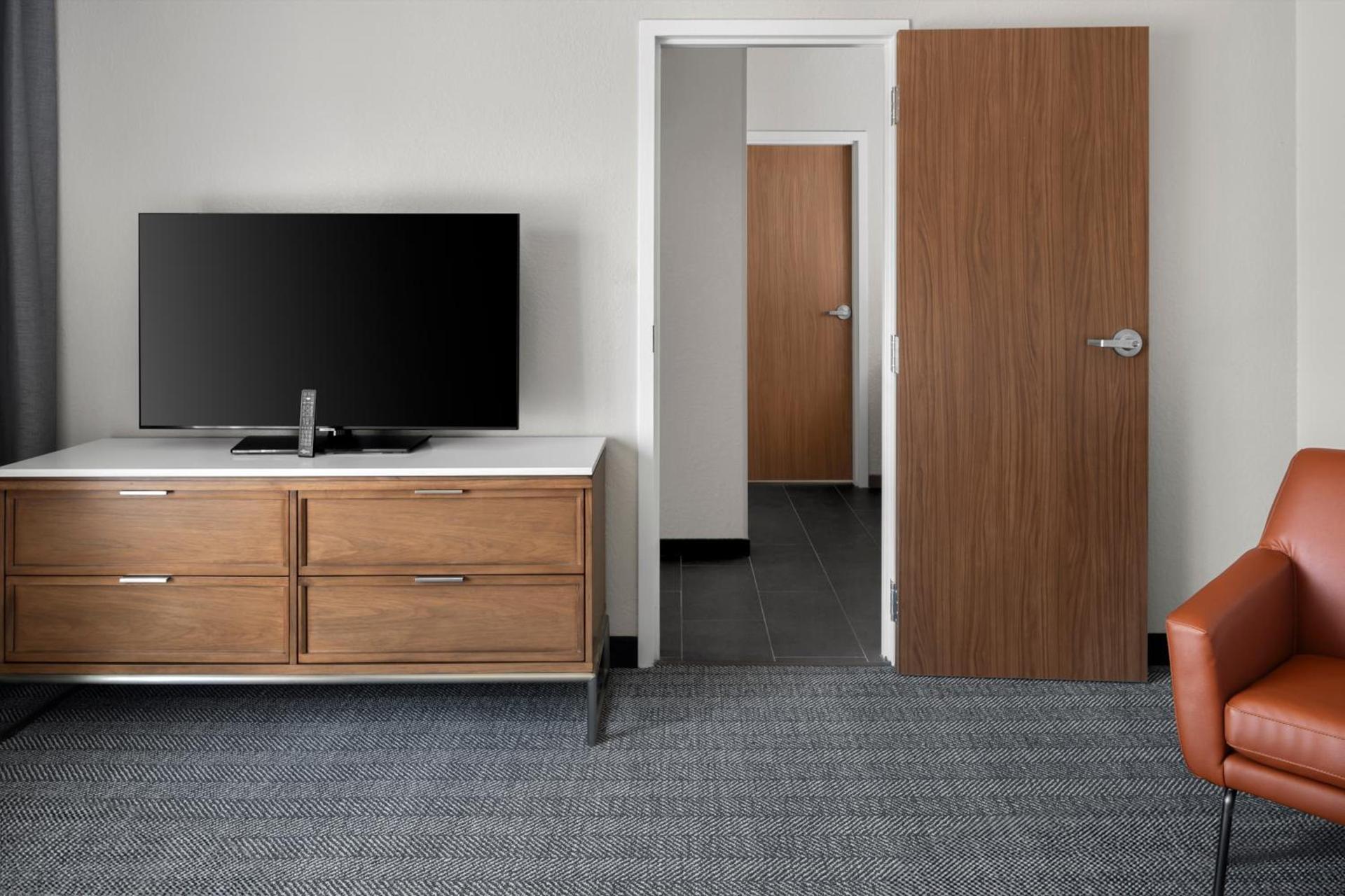Courtyard by Marriott Little Rock West photo 11