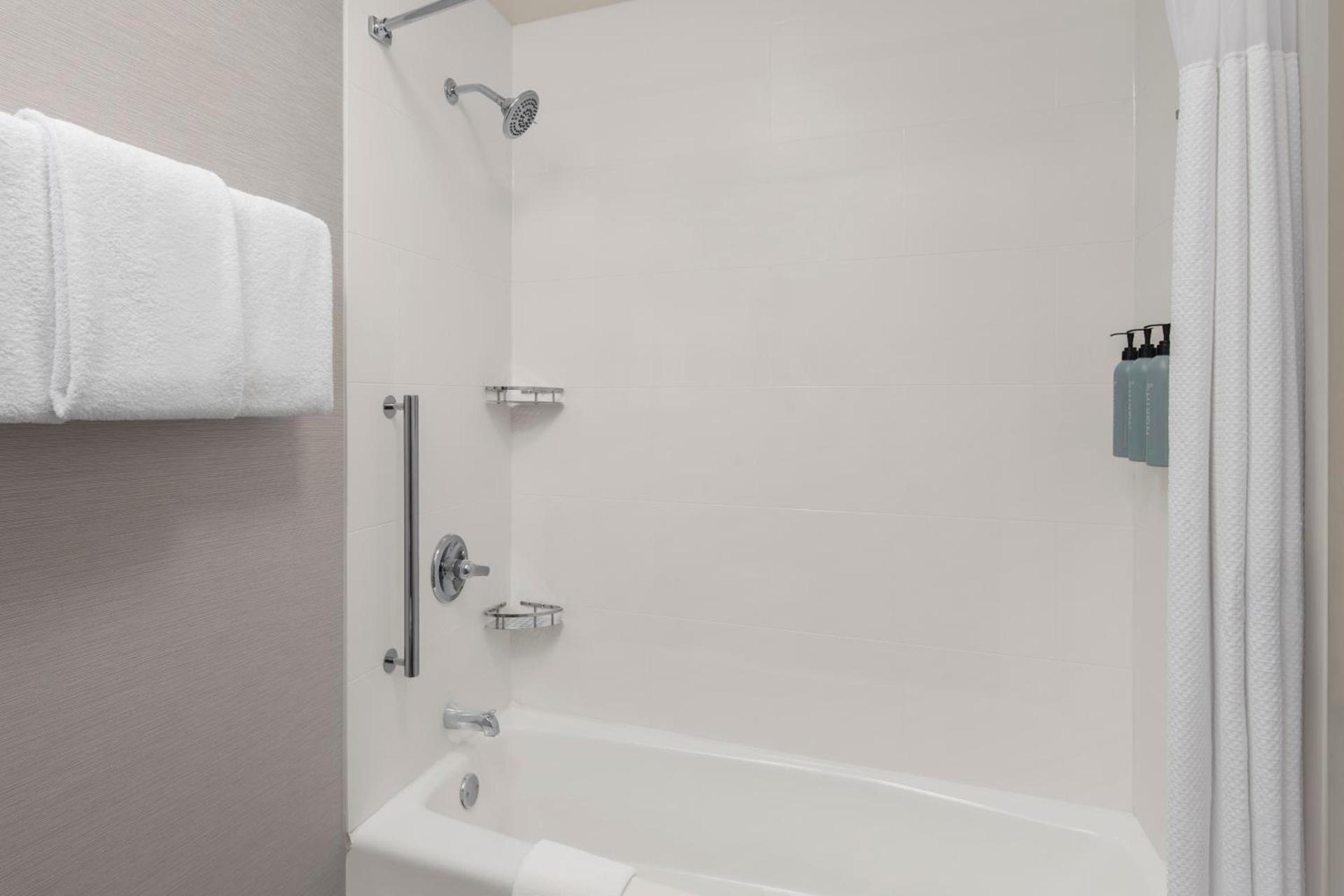 Courtyard by Marriott Little Rock West photo 23