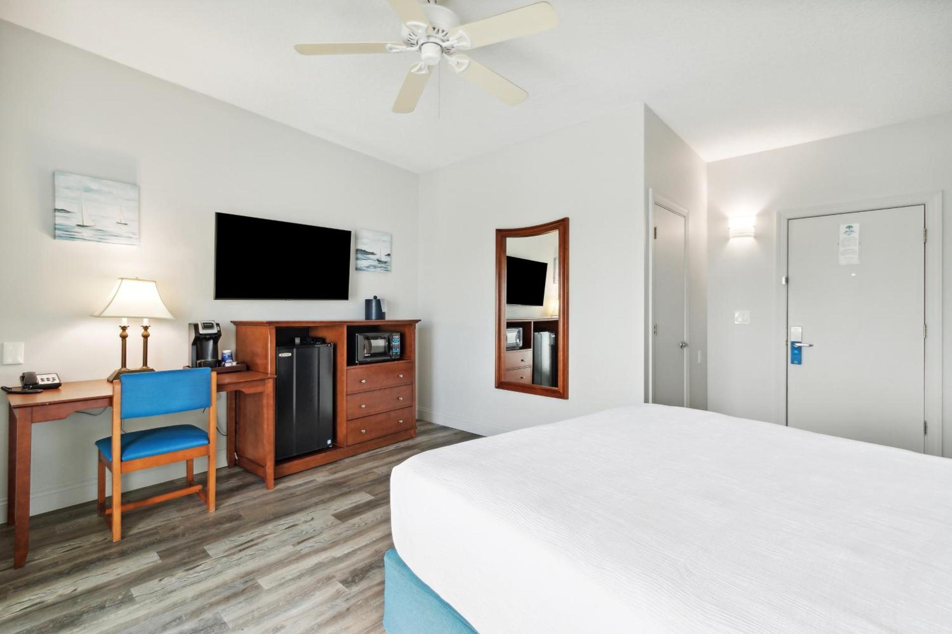 Seahorse Oceanfront Inn photo 27