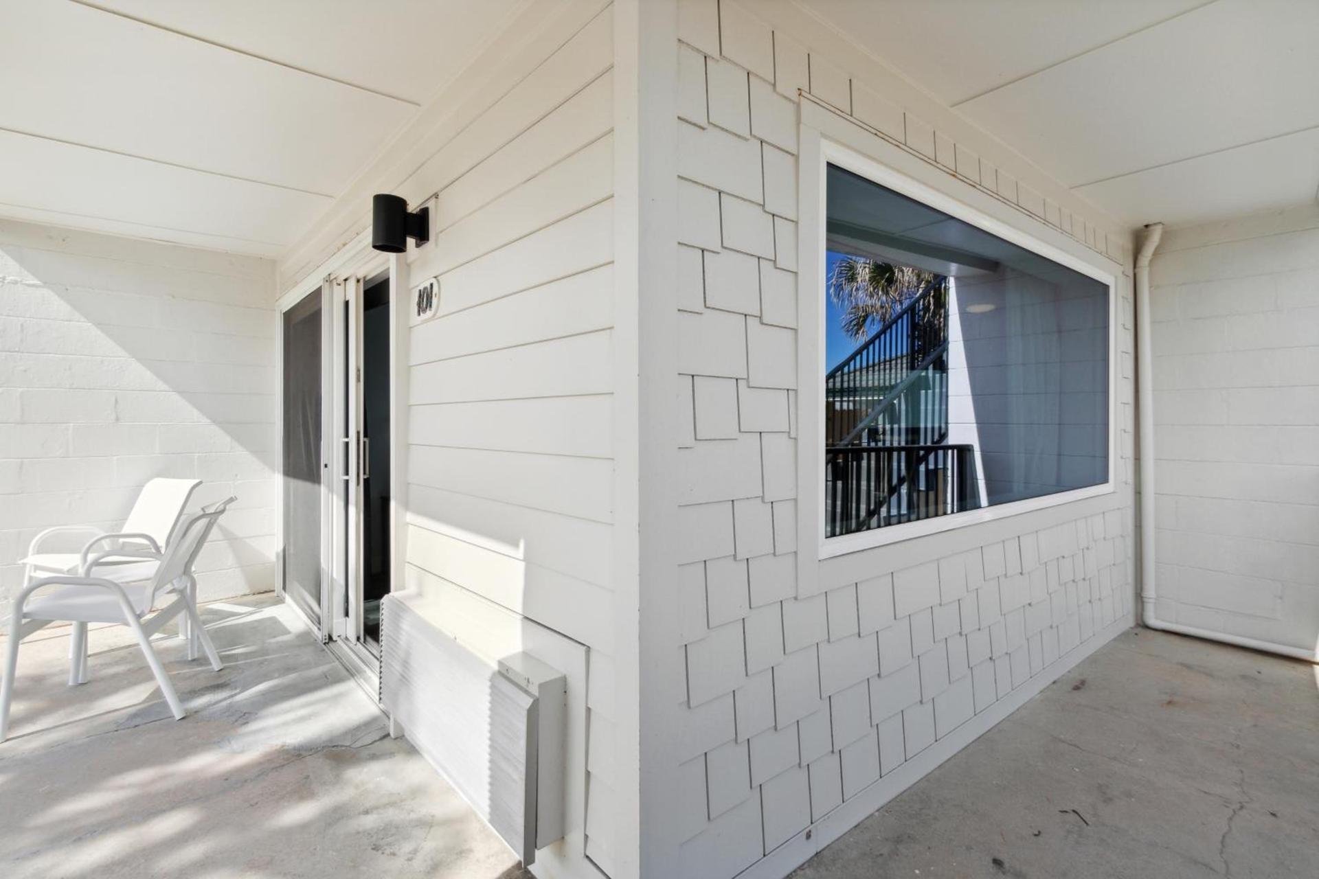 Seahorse Oceanfront Inn photo 29
