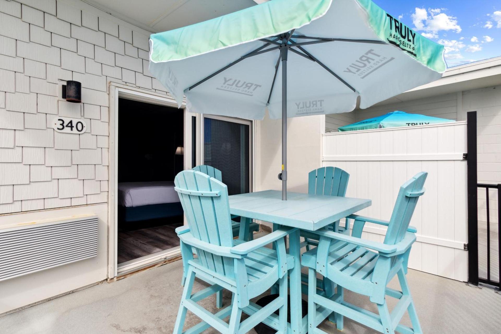 Seahorse Oceanfront Inn photo 72