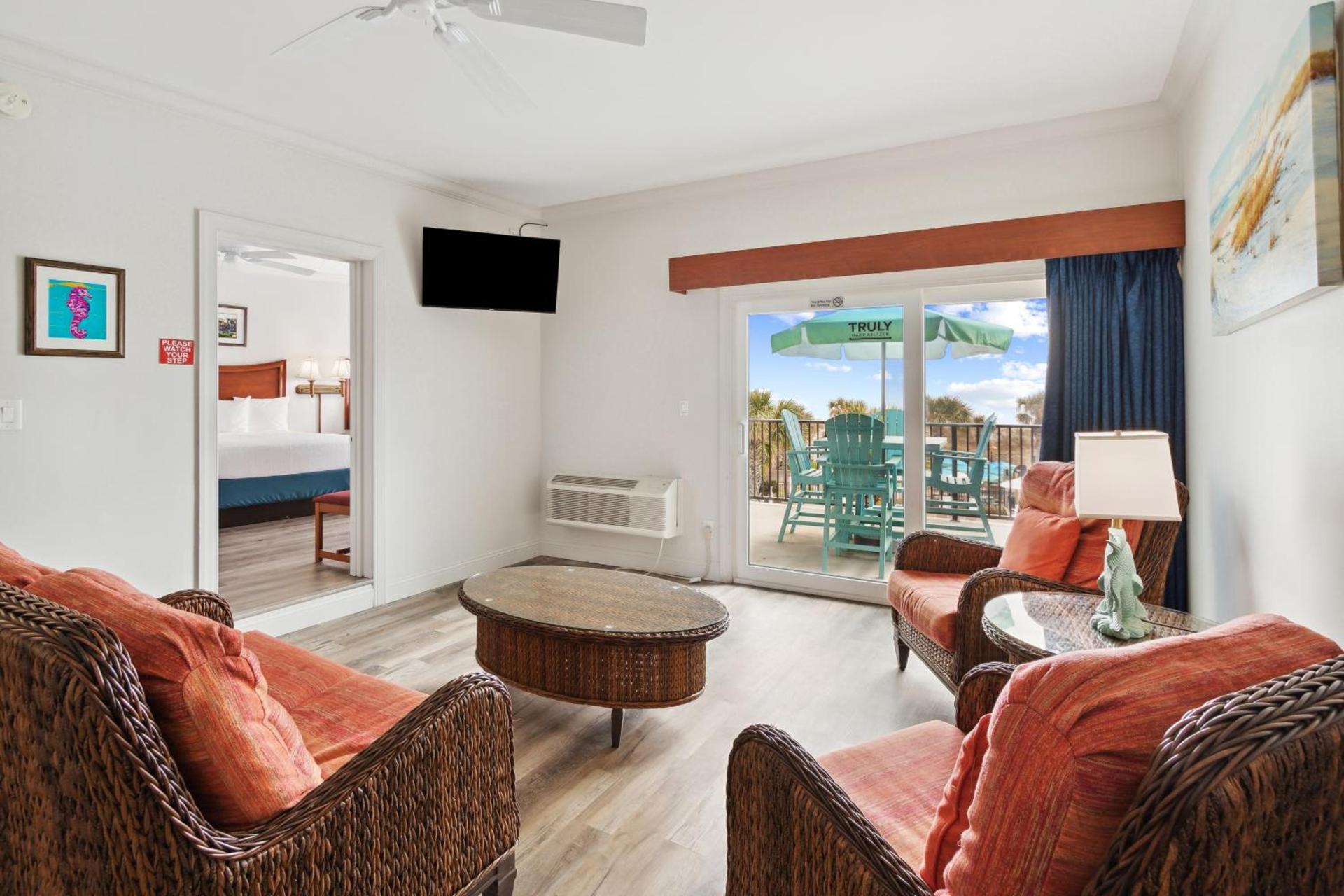 Seahorse Oceanfront Inn photo 63