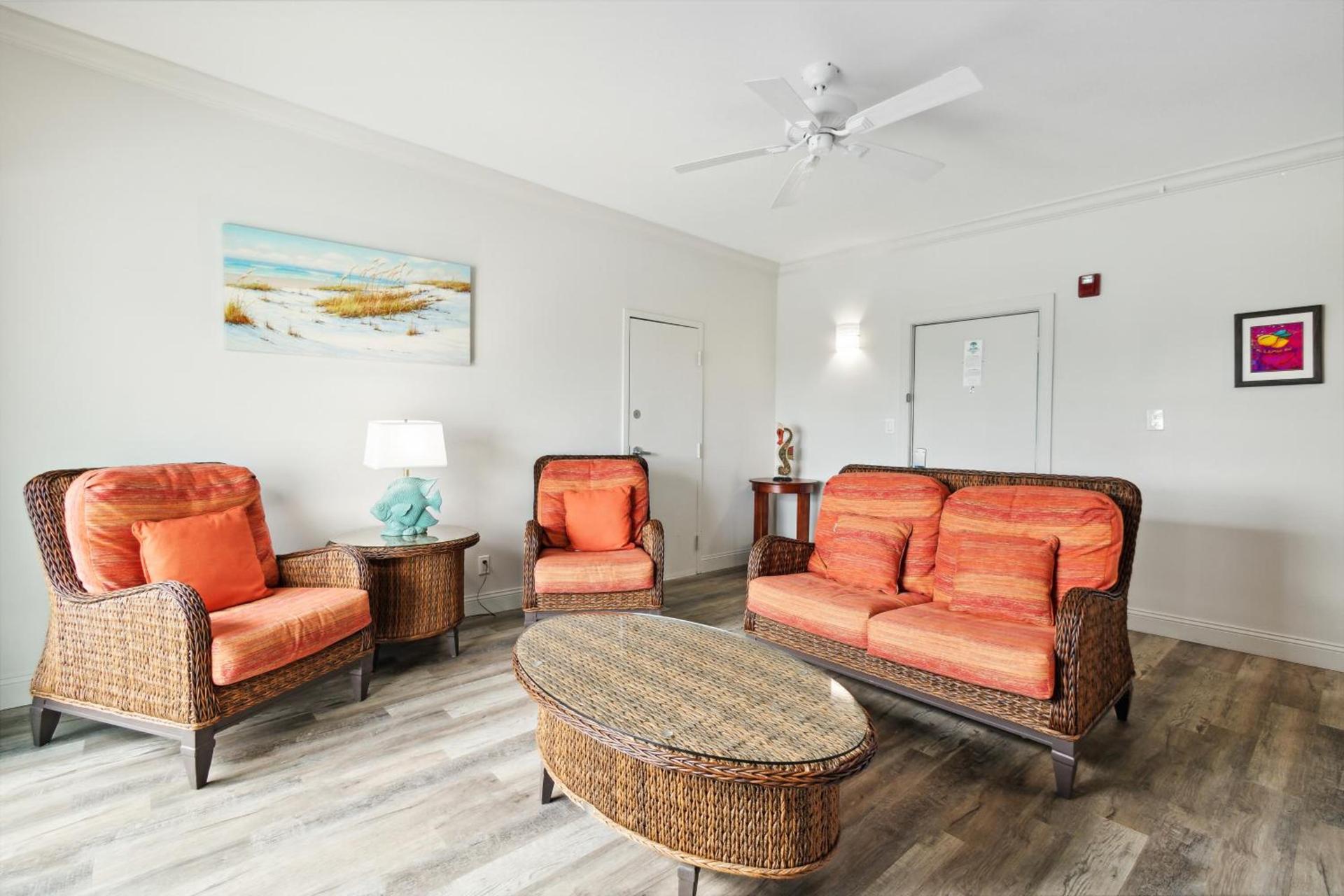 Seahorse Oceanfront Inn photo 64