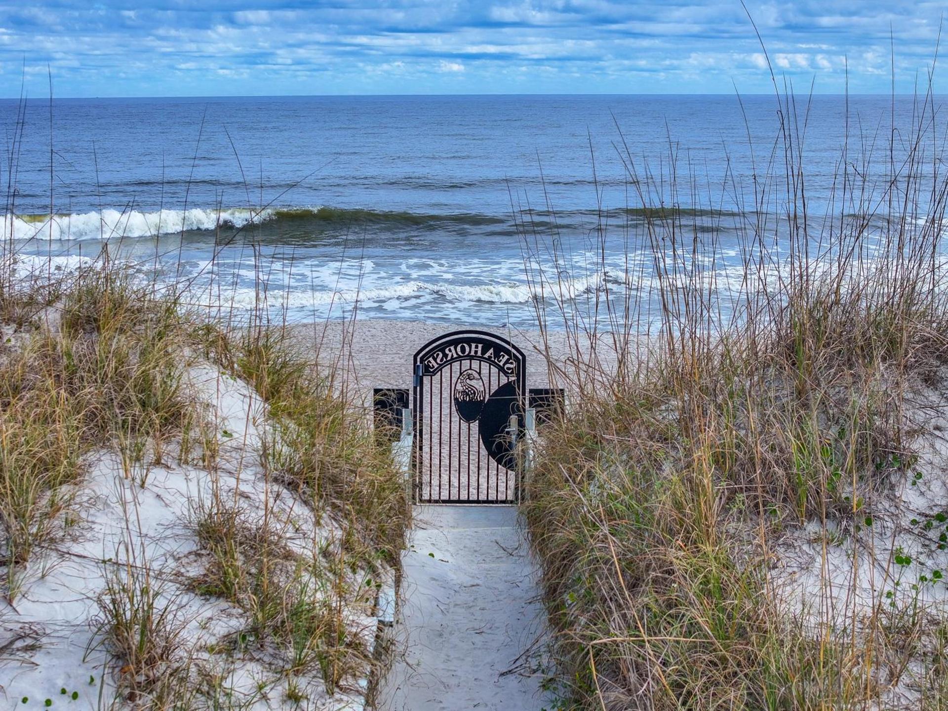 Seahorse Oceanfront Inn photo 86