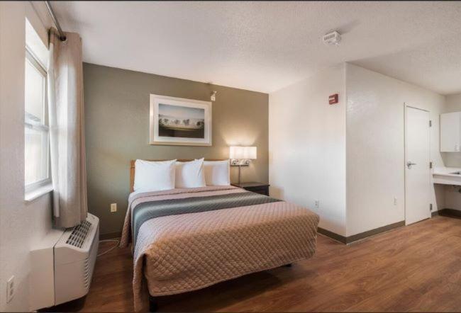 Birch Hill Suites Kansas City - Independence photo 3