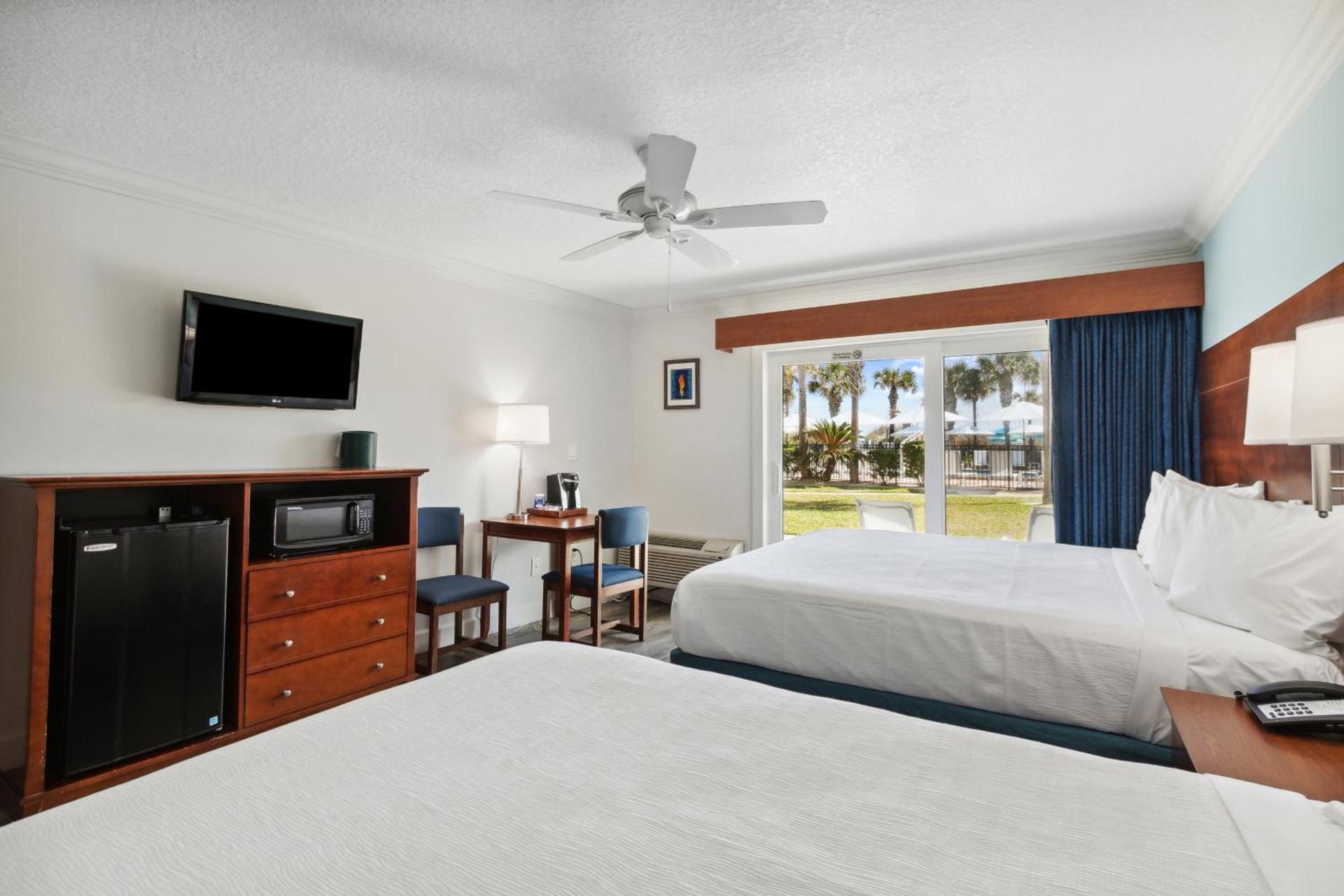 Seahorse Oceanfront Inn photo 50