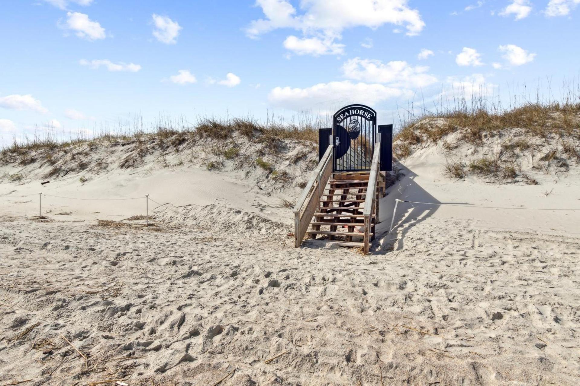 Seahorse Oceanfront Inn photo 88