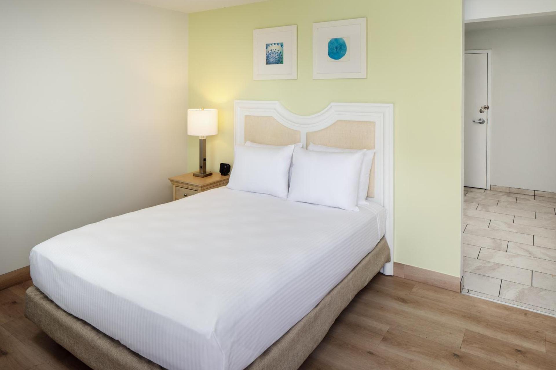 Surfside Hotel and Suites photo 27