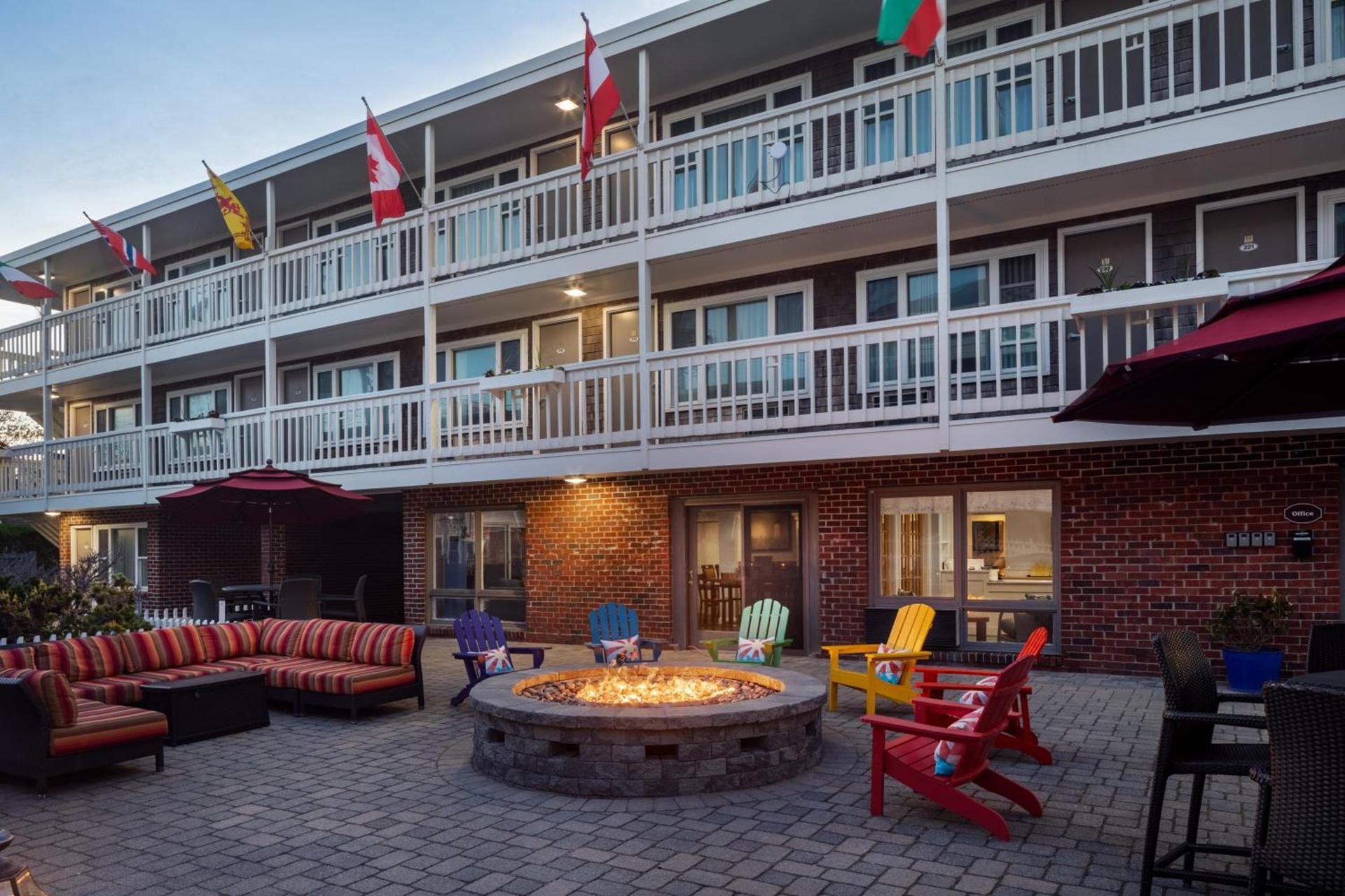 Surfside Hotel and Suites photo 22