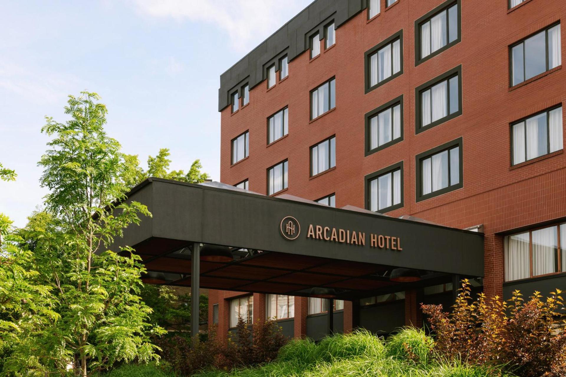 Arcadian Hotel — hotel in Brookline