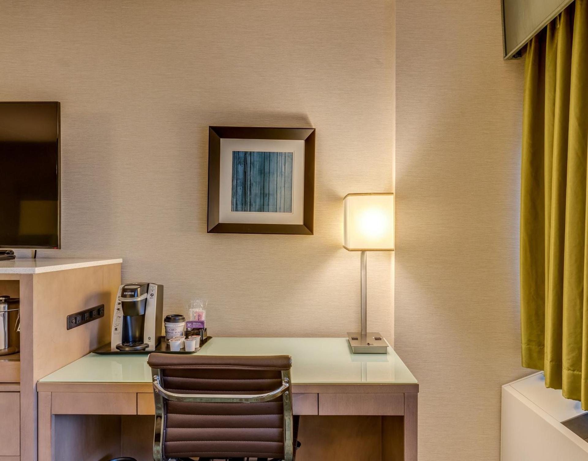 Crowne Plaza Lansing by IHG photo 58