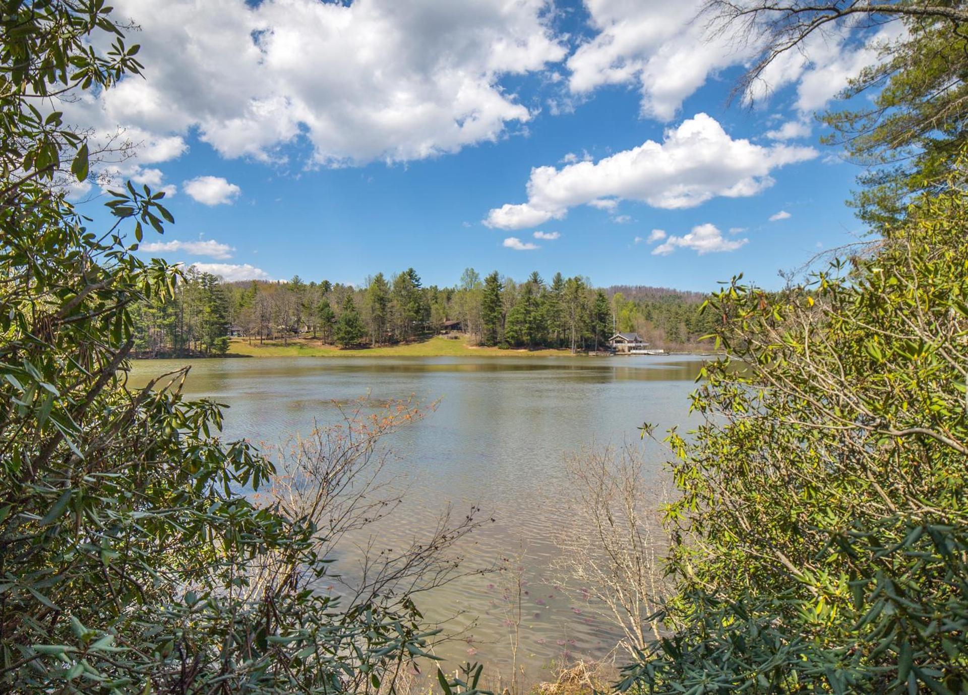 Kanuga Inn & Lodging photo 8