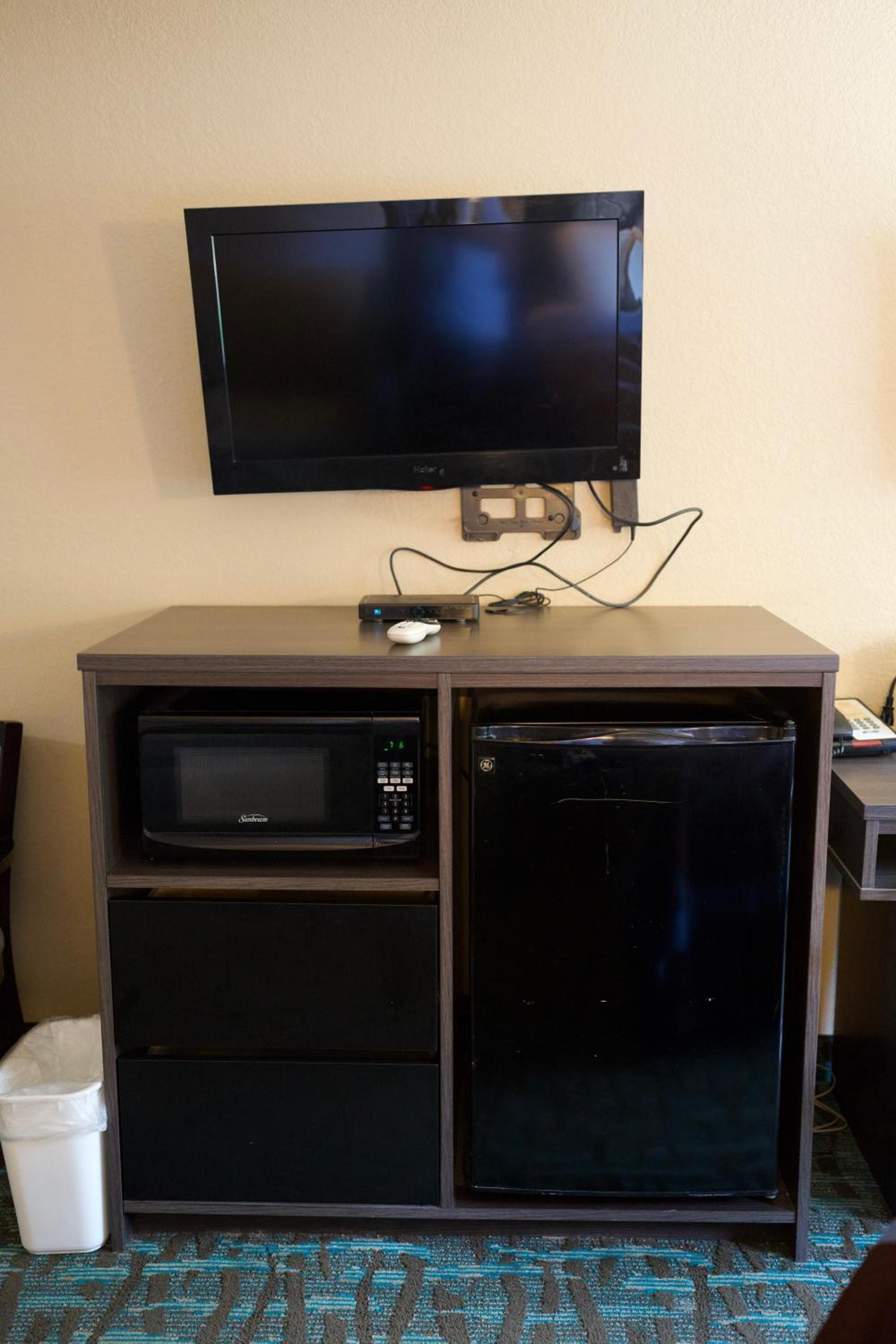 Quality Inn Johnstown photo 73