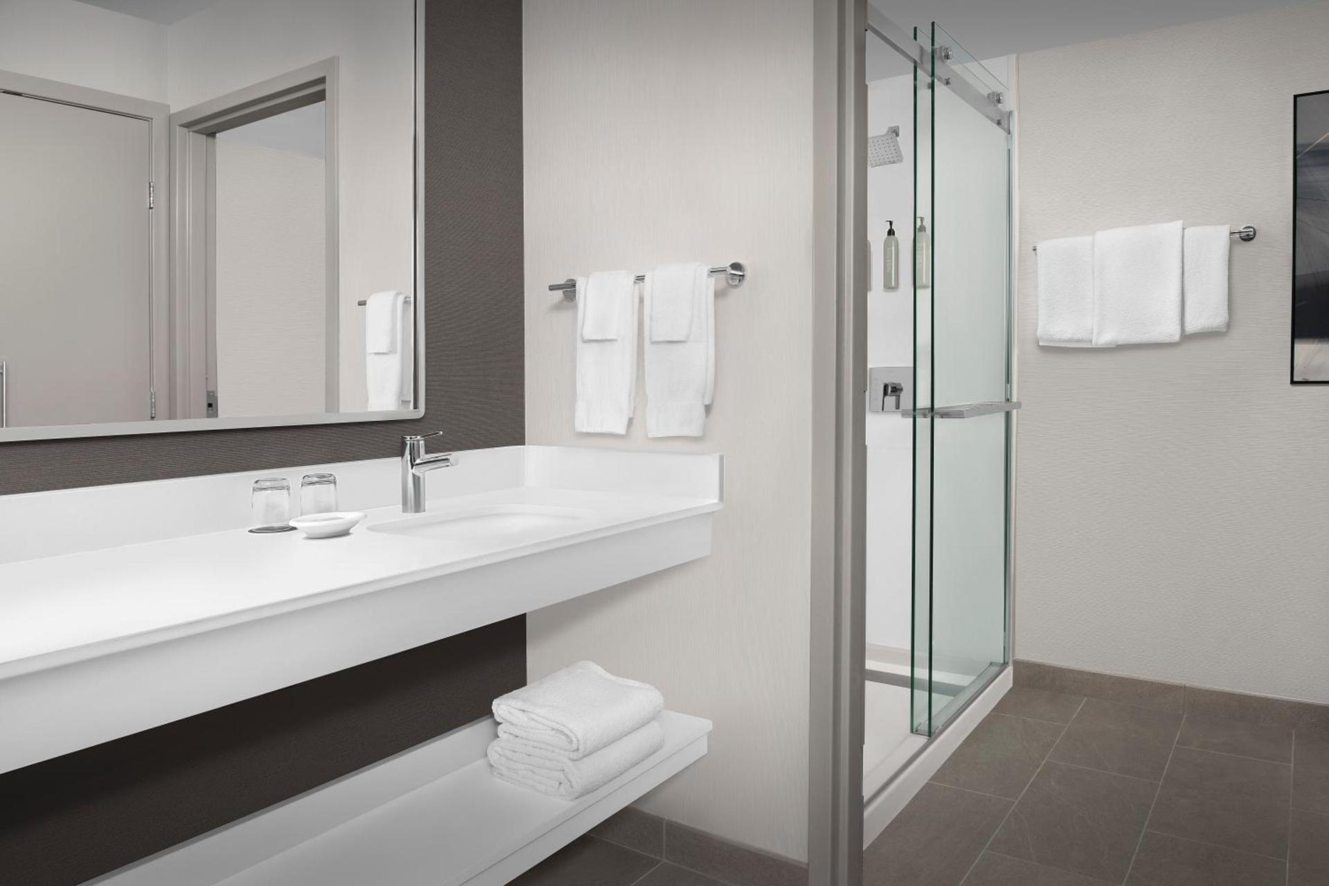 Courtyard by Marriott Portland Tigard photo 19
