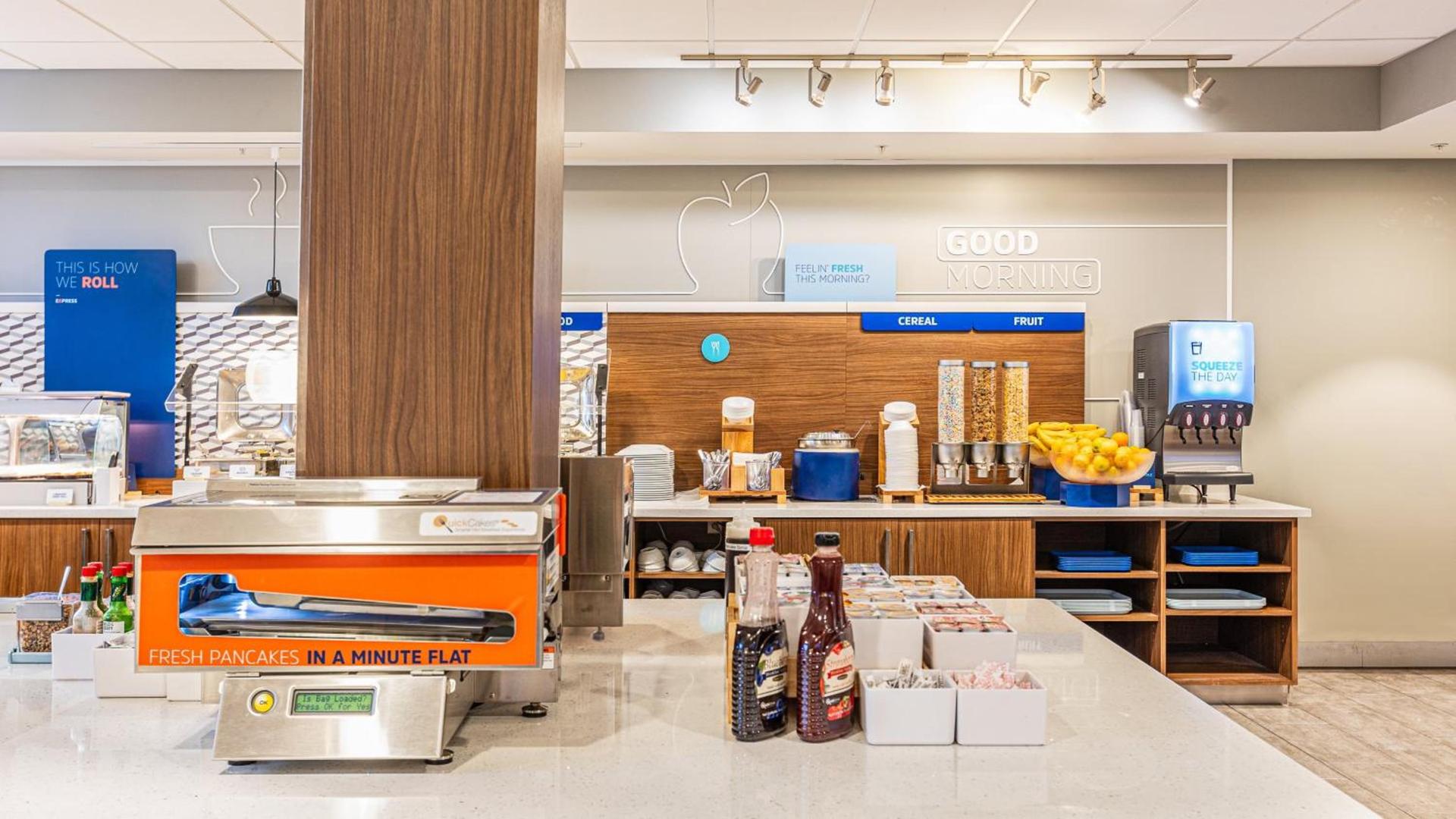 Holiday Inn Express & Suites Panama City Beach - Beachfront by IHG photo 61