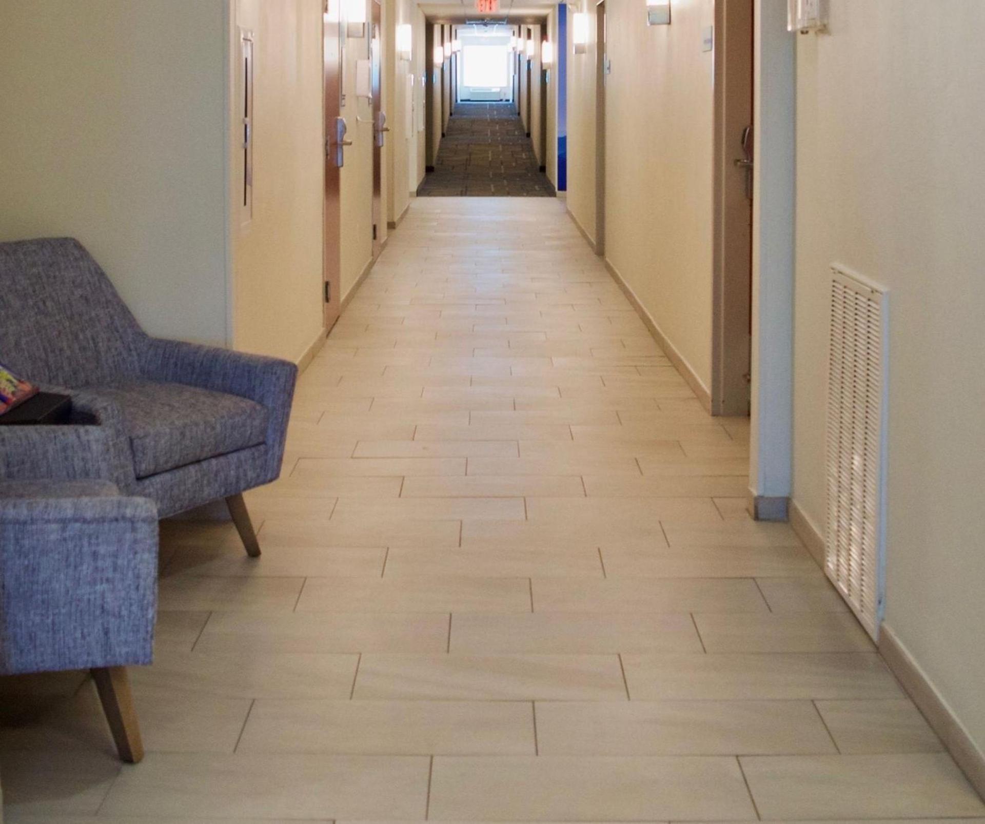 Holiday Inn Express & Suites College Station by IHG photo 33